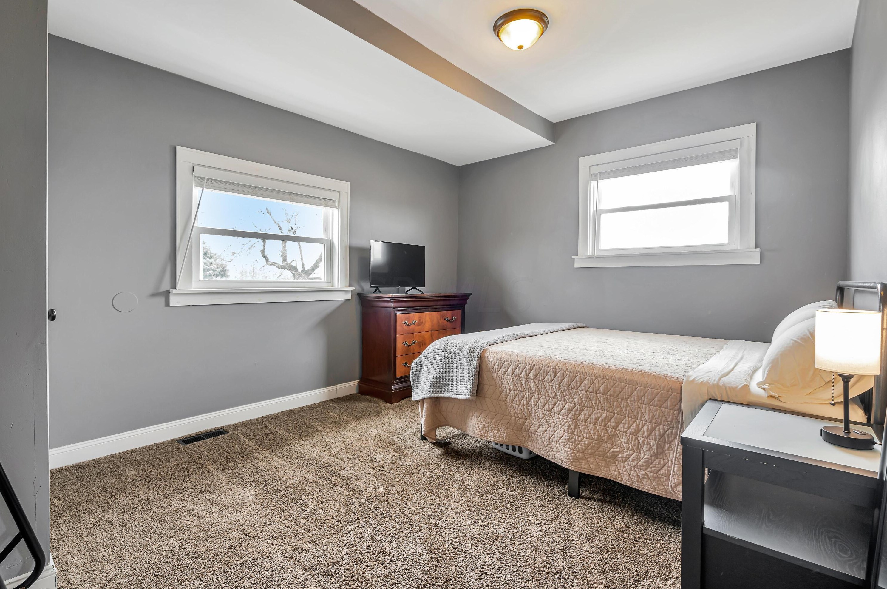 663 3rd Ave, Columbus OH  43201-3722 exterior