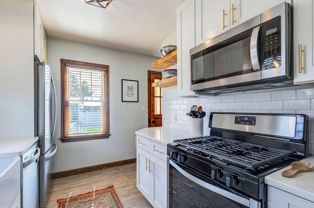 229 Jeffrey Pl, Columbus OH  43214-1705 exterior