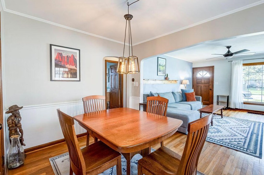 229 Jeffrey Pl, Columbus OH  43214-1705 exterior