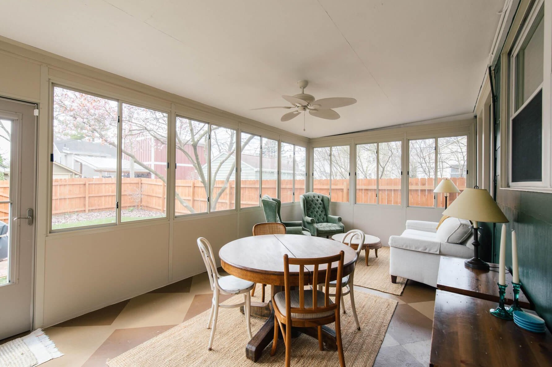 463 Tibet Rd, Columbus OH  43202-2231 exterior