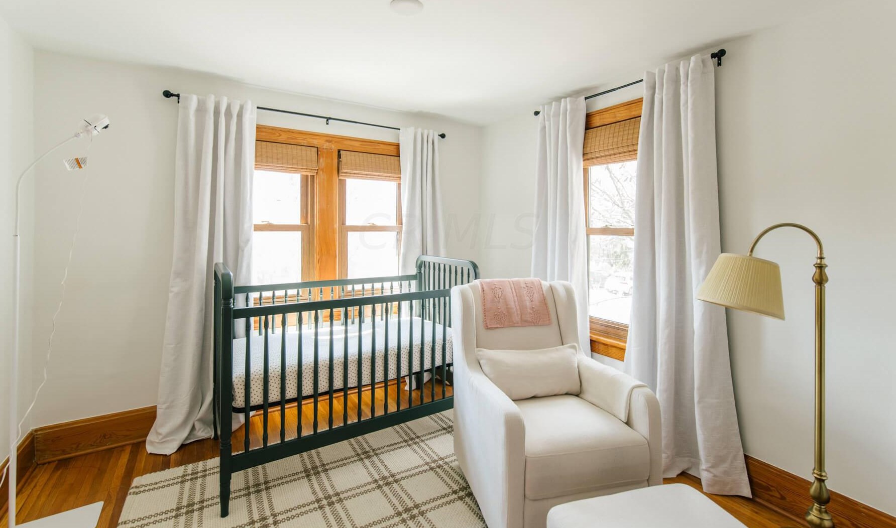 463 Tibet Rd, Columbus OH  43202-2231 exterior