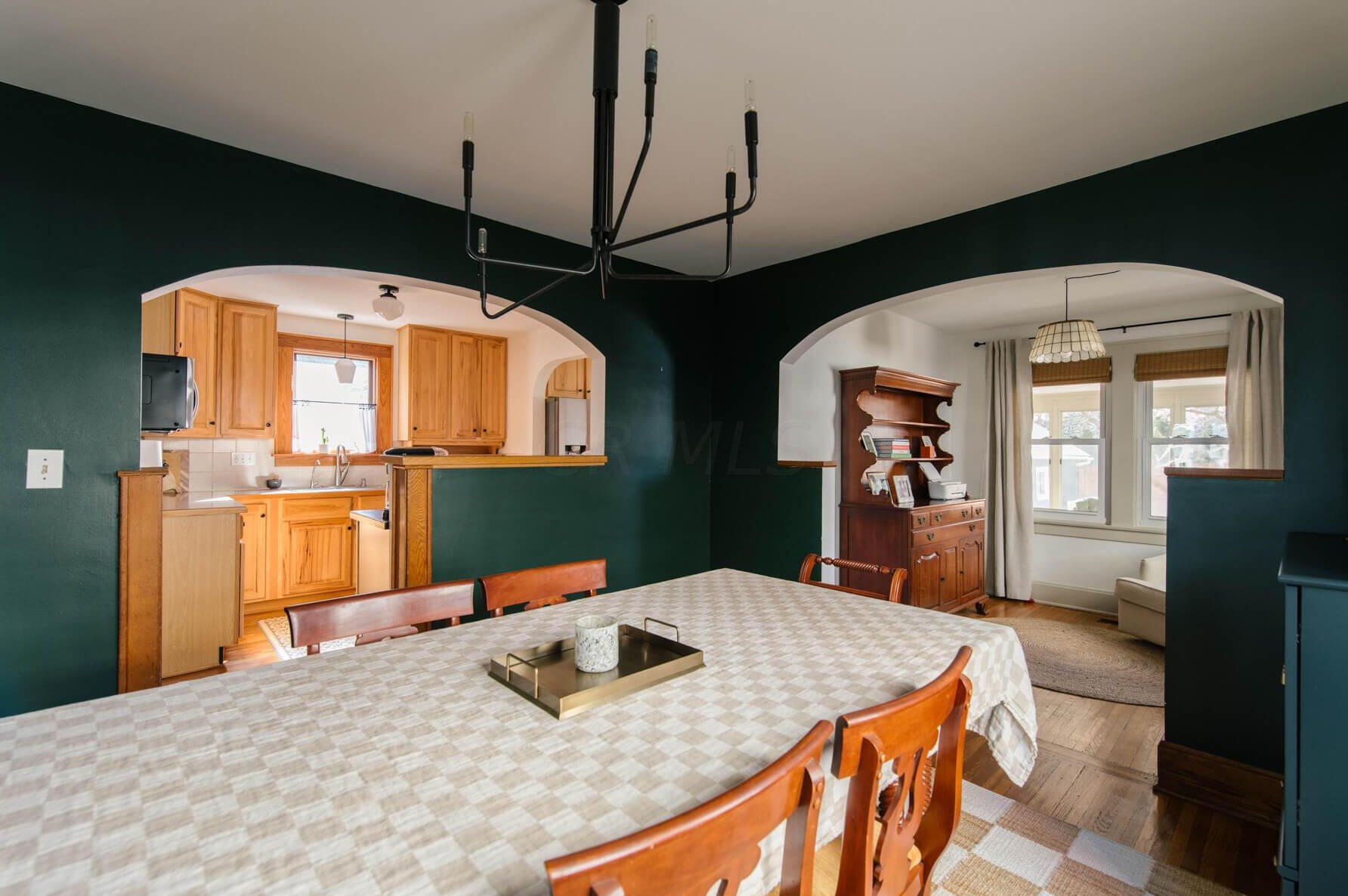 463 Tibet Rd, Columbus OH  43202-2231 exterior