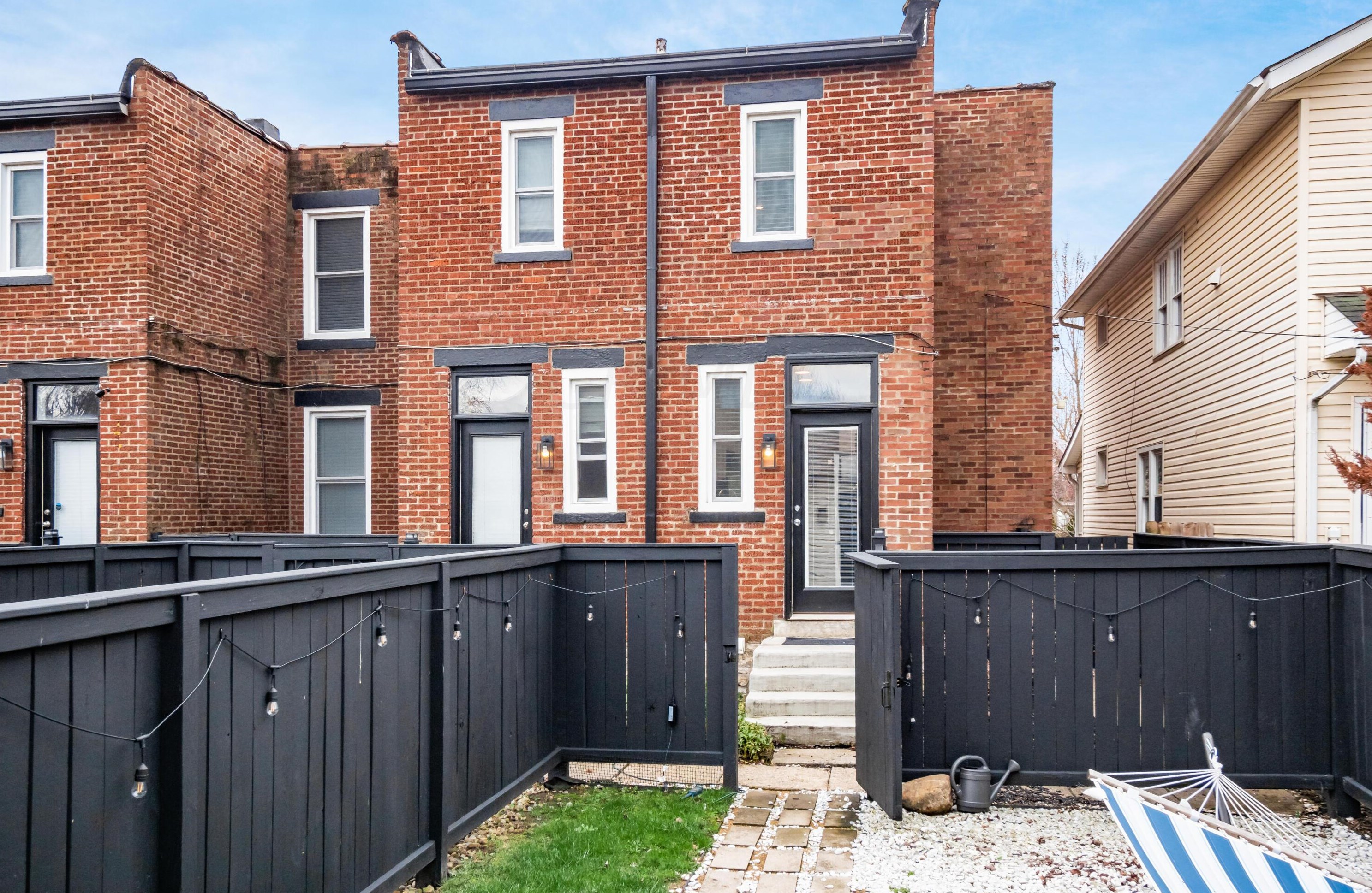 236 Hanford St, Columbus OH  43206-3665 exterior