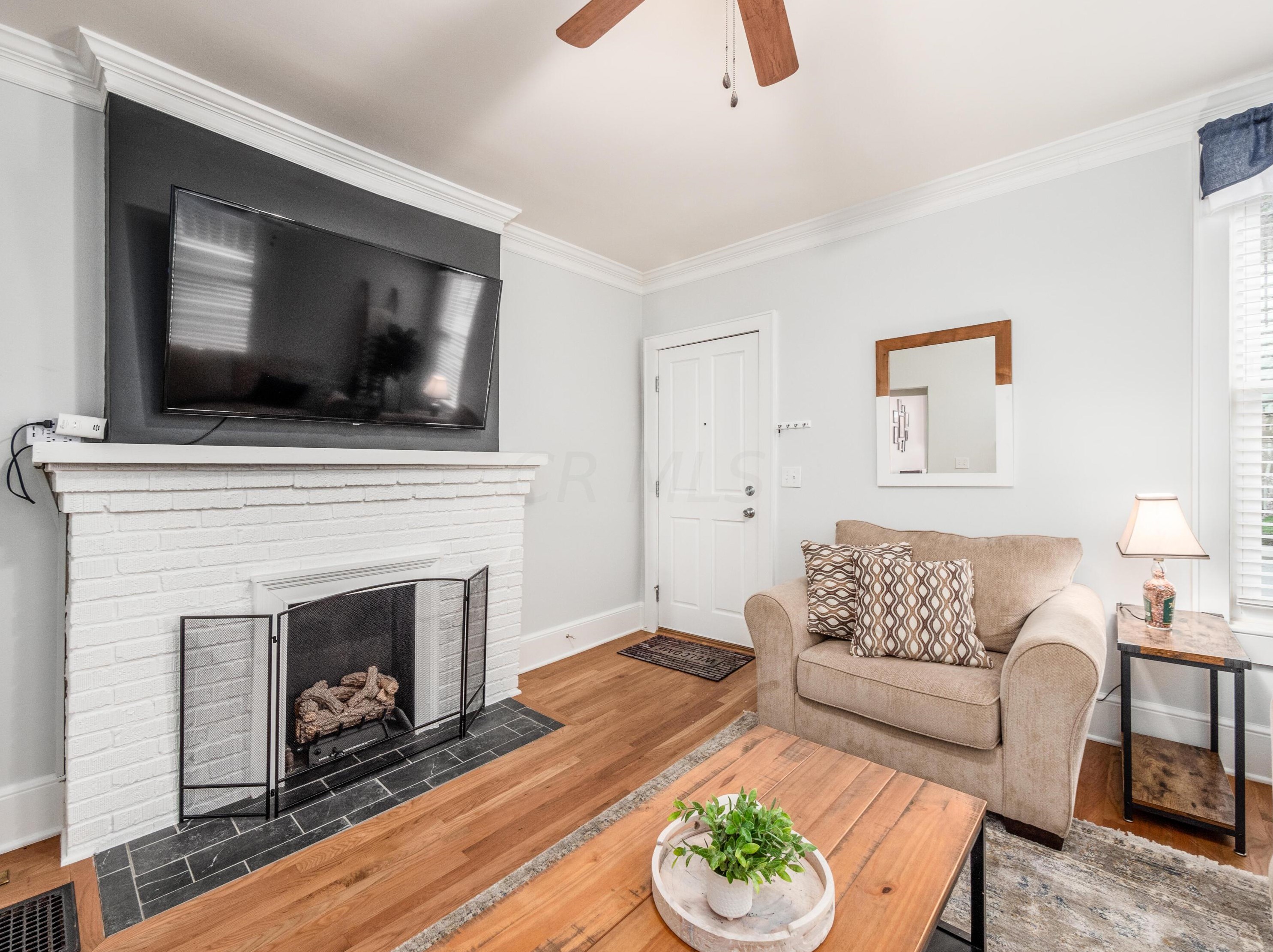 236 Hanford St, Columbus OH  43206-3665 exterior