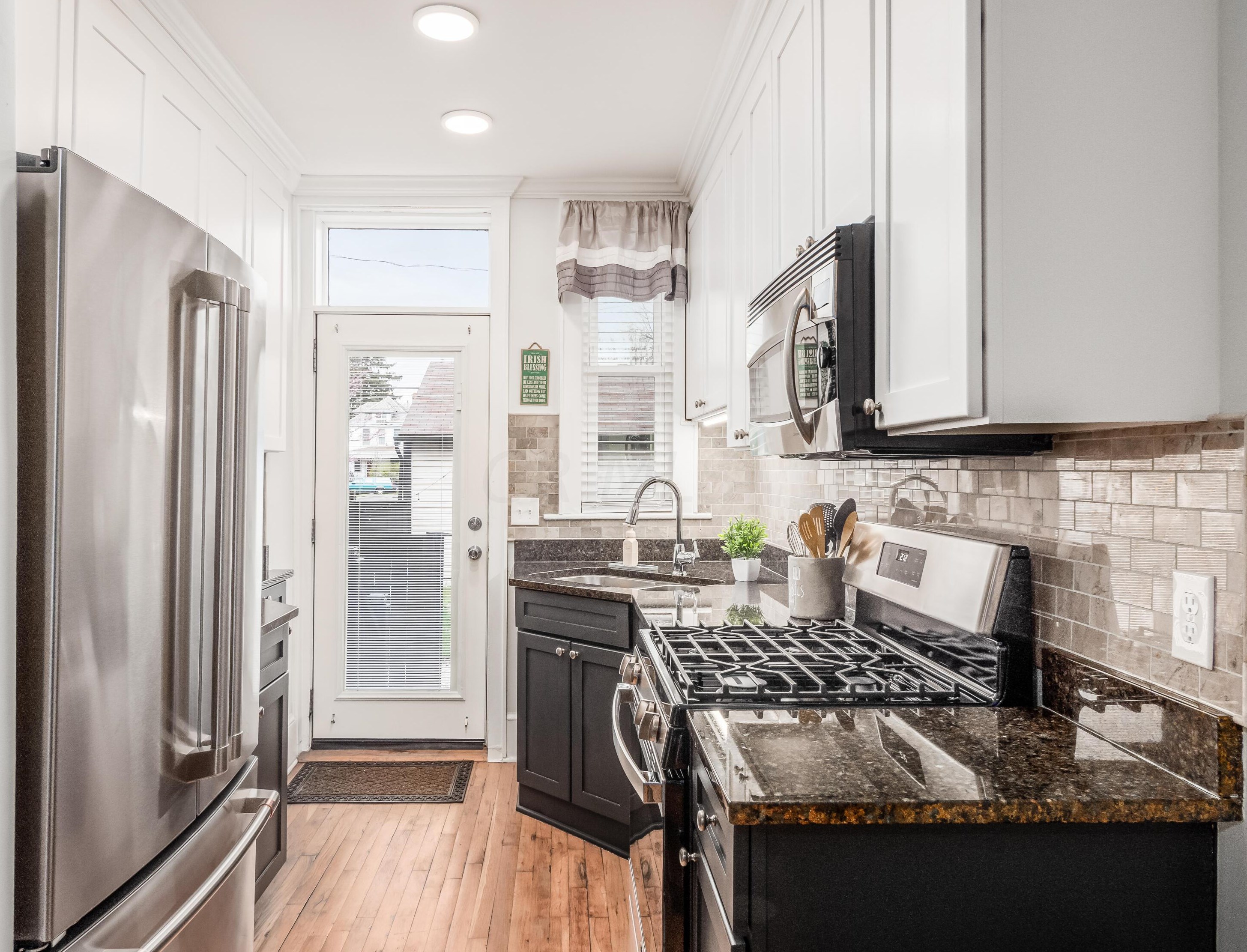 236 Hanford St, Columbus OH  43206-3665 exterior