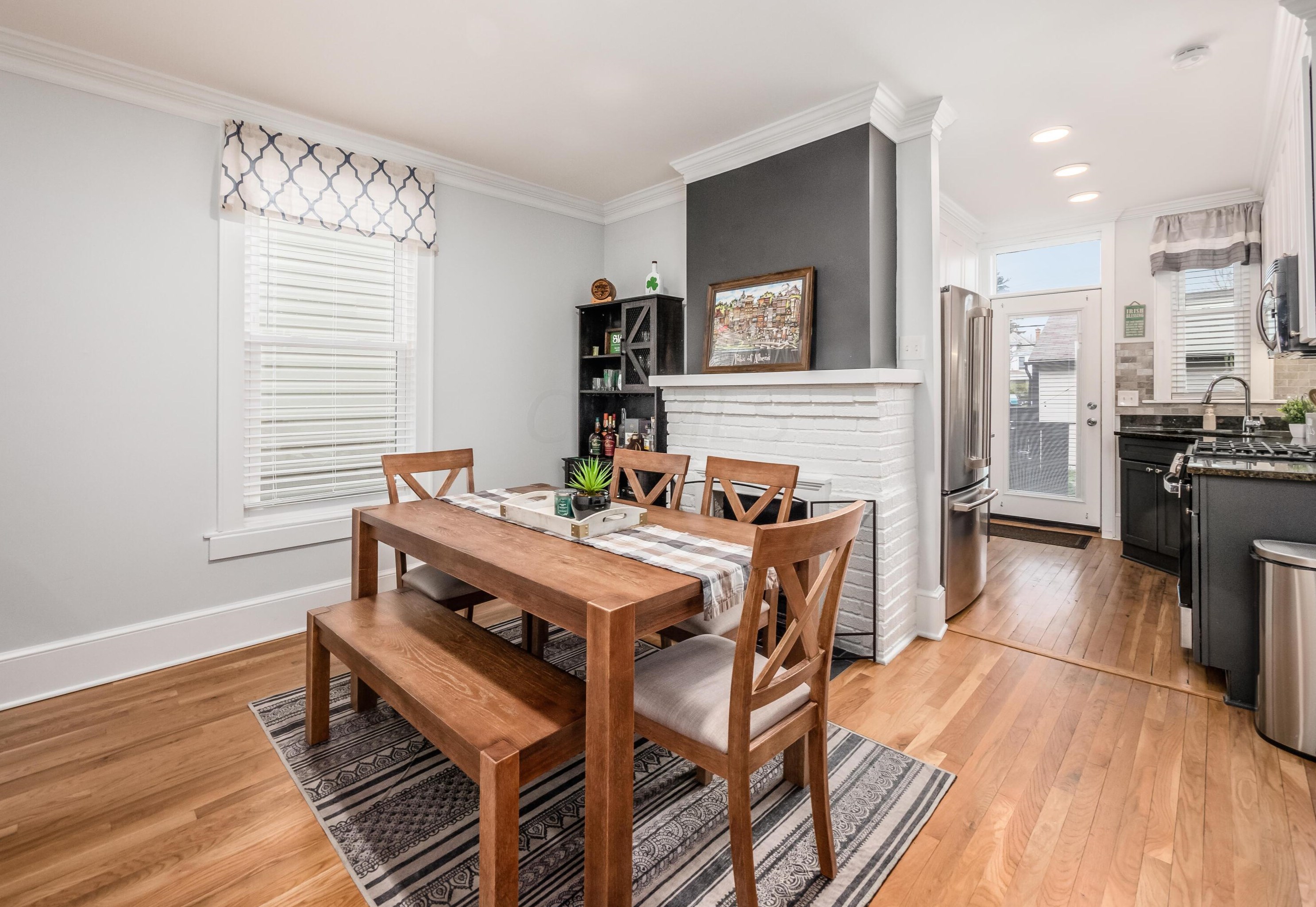 236 Hanford St, Columbus OH  43206-3665 exterior