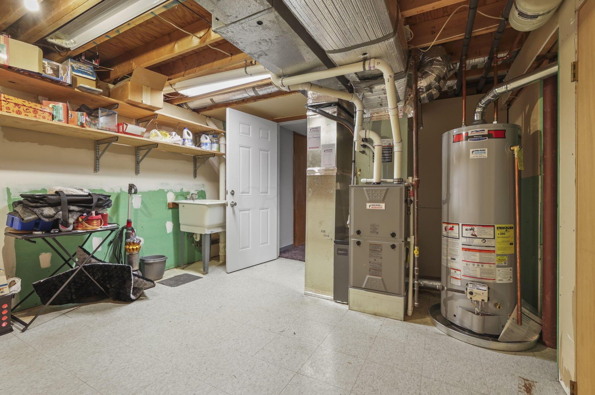 9875 Hounsdale Dr, Pickerington OH  43147-9786 exterior