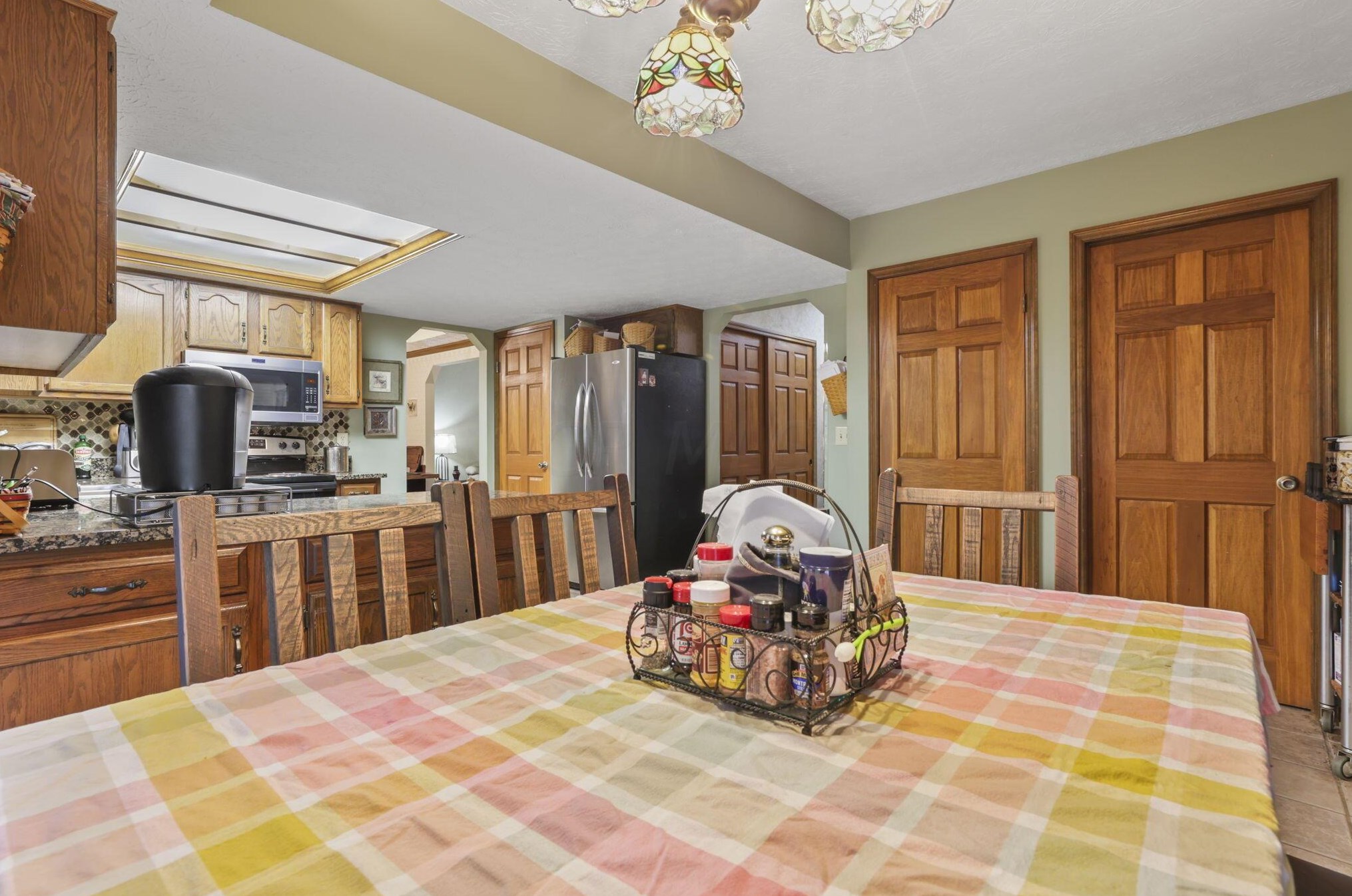 9875 Hounsdale Dr, Pickerington OH  43147-9786 exterior