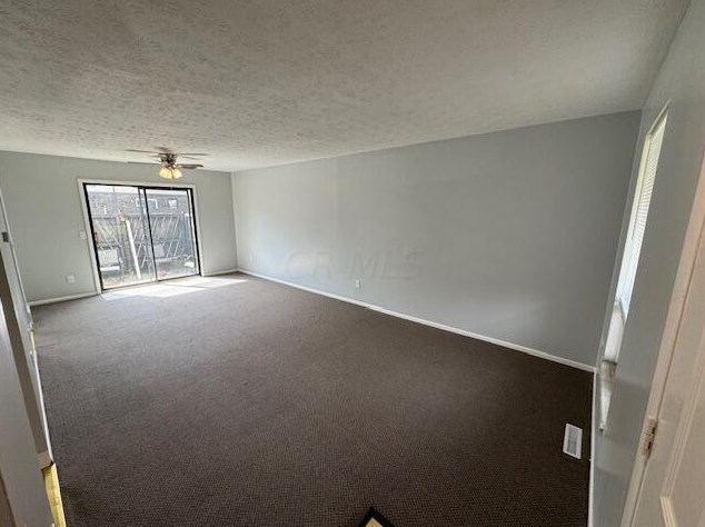 5760 Corinne Creek Dr, Columbus OH  43232-1606 exterior