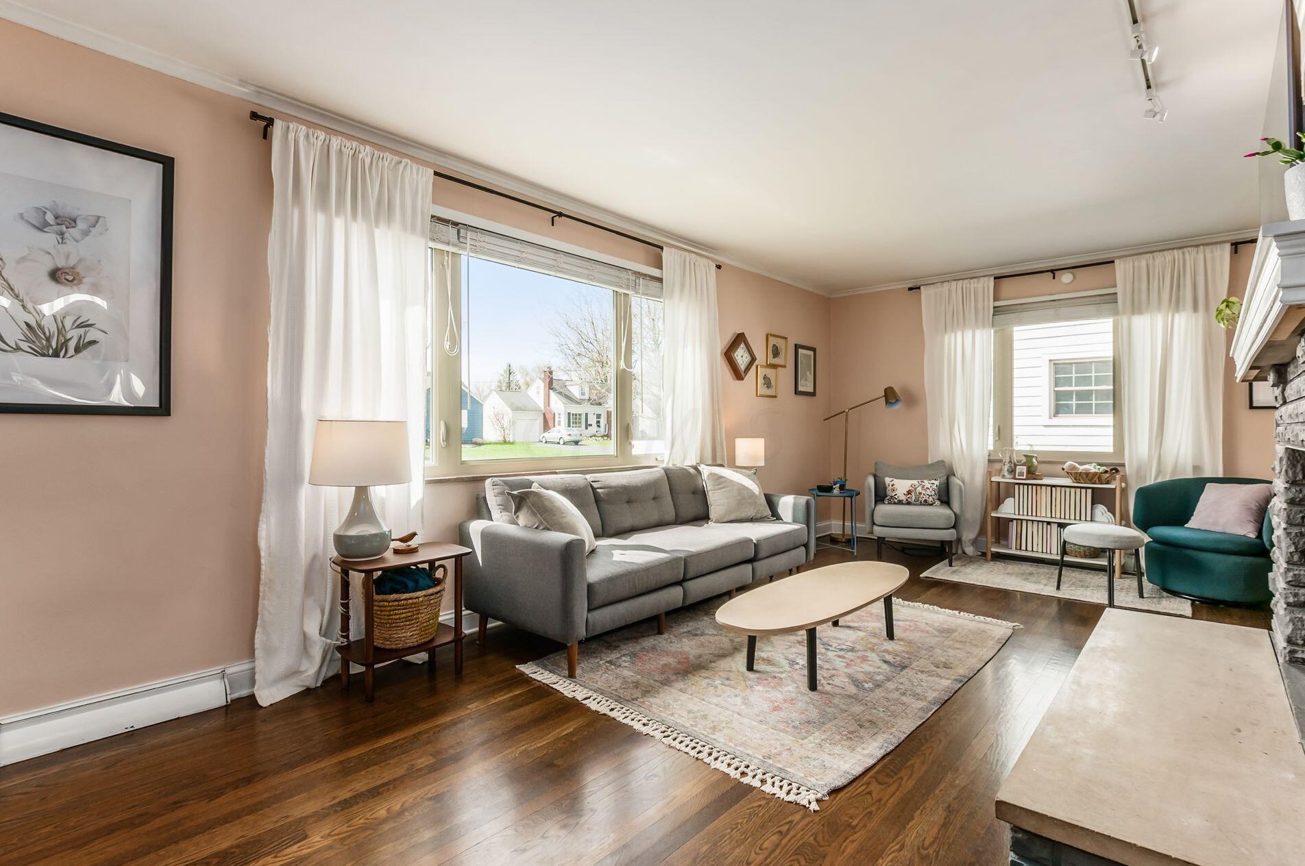 1490 College Hill Dr, Columbus OH  43221-3415 exterior