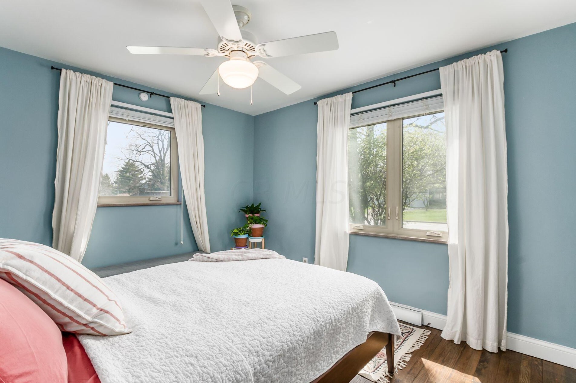 1490 College Hill Dr, Columbus OH  43221-3415 exterior