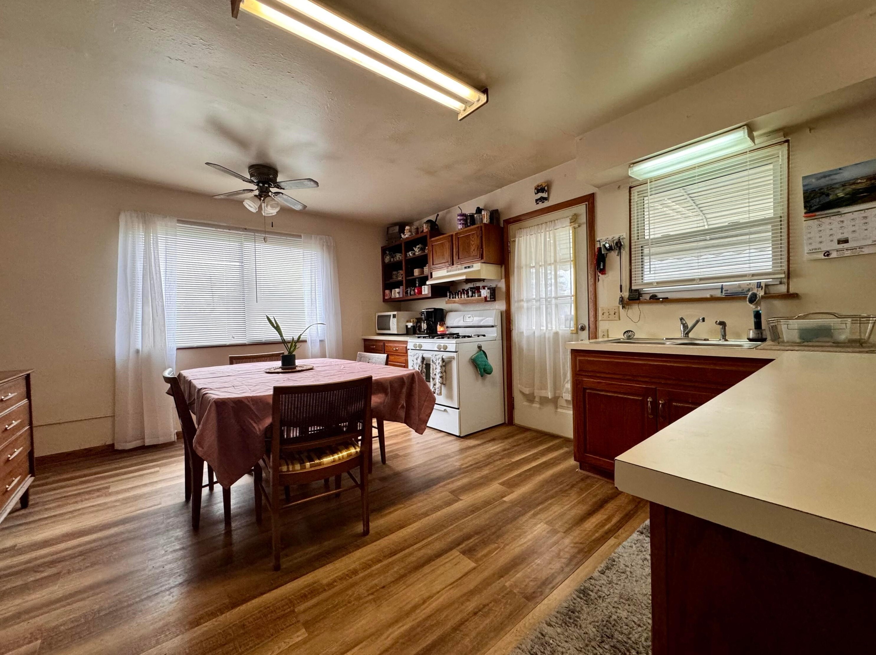 4066 Etna St, Columbus OH 43213-2382 exterior