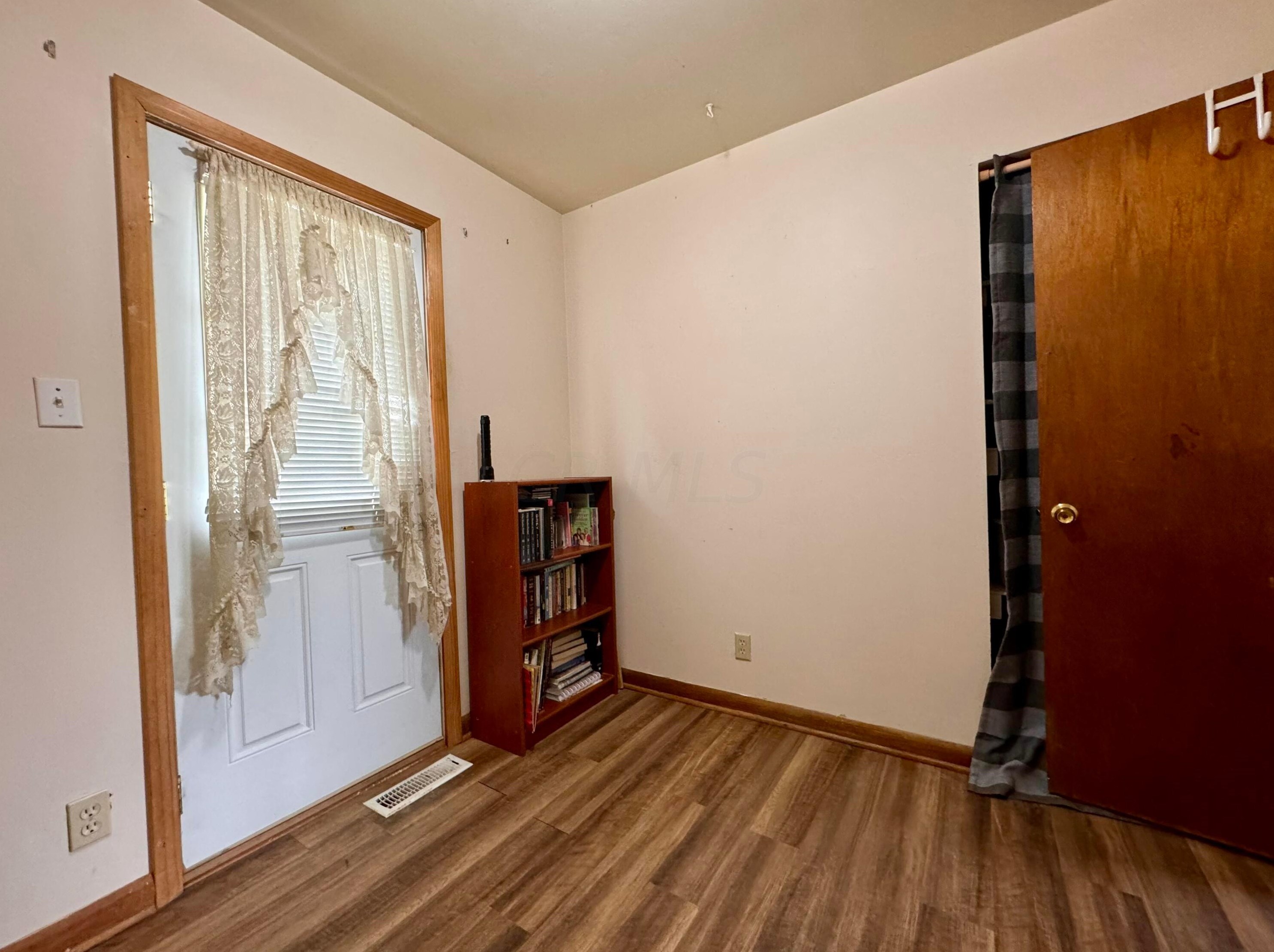 4066 Etna St, Columbus OH 43213-2382 exterior