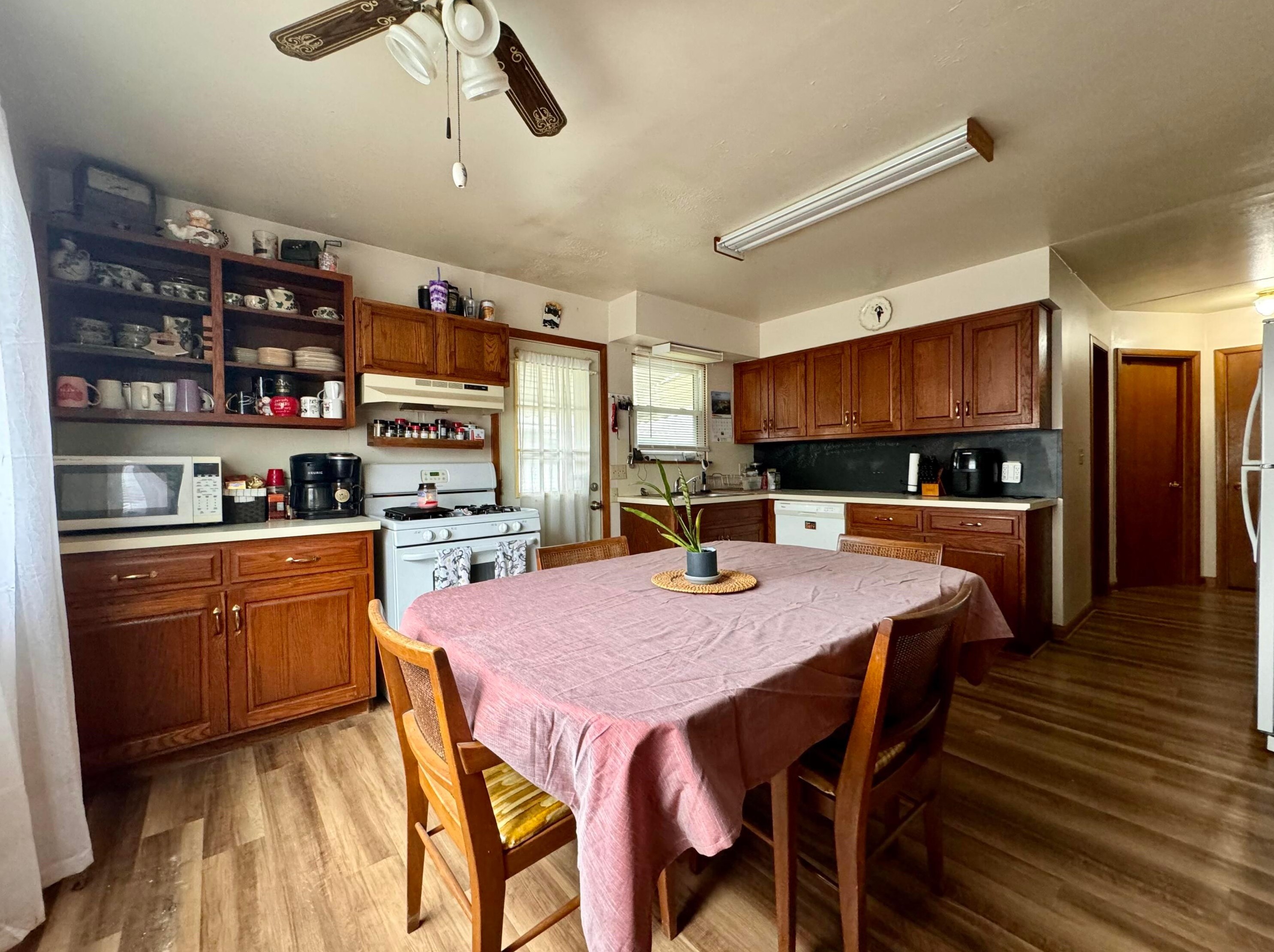 4066 Etna St, Columbus OH 43213-2382 exterior