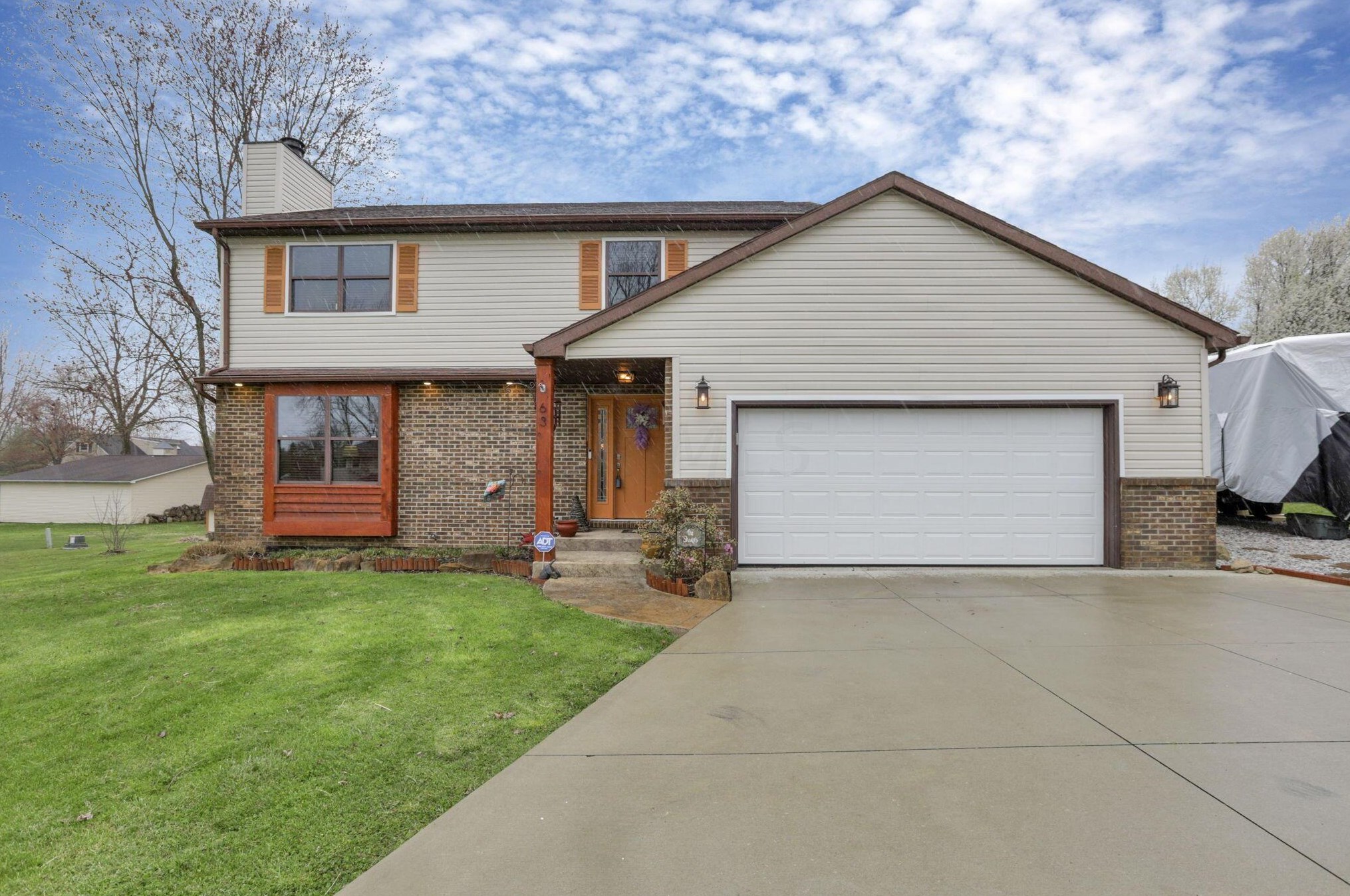 63 Forward Pass Rd, Pataskala OH  43062-8519 exterior