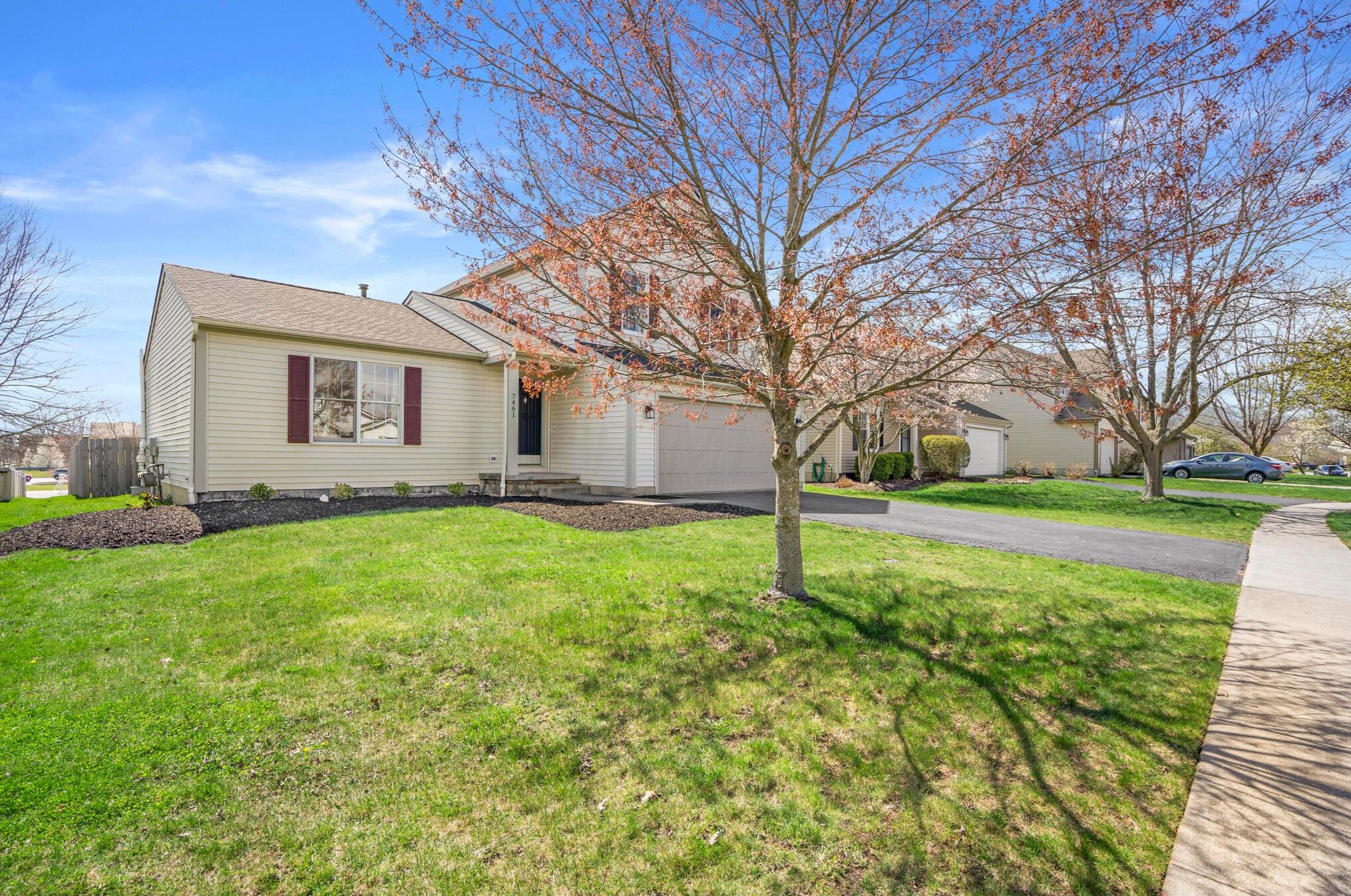 7461 Clancy Way, Westerville OH  43082-9307 exterior