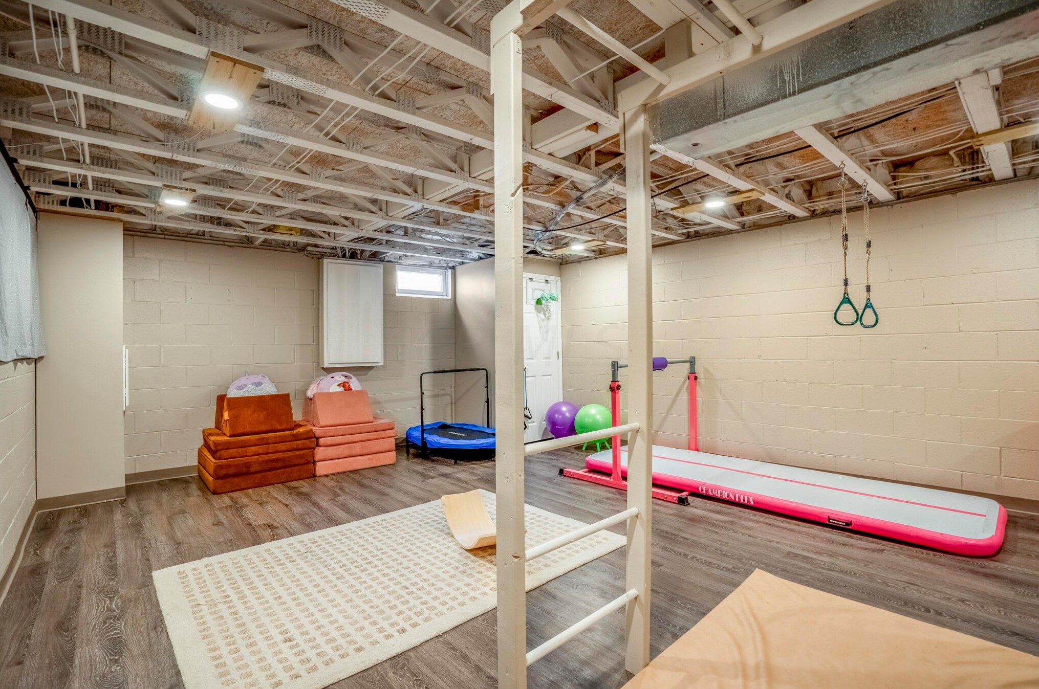 7461 Clancy Way, Westerville OH  43082-9307 exterior