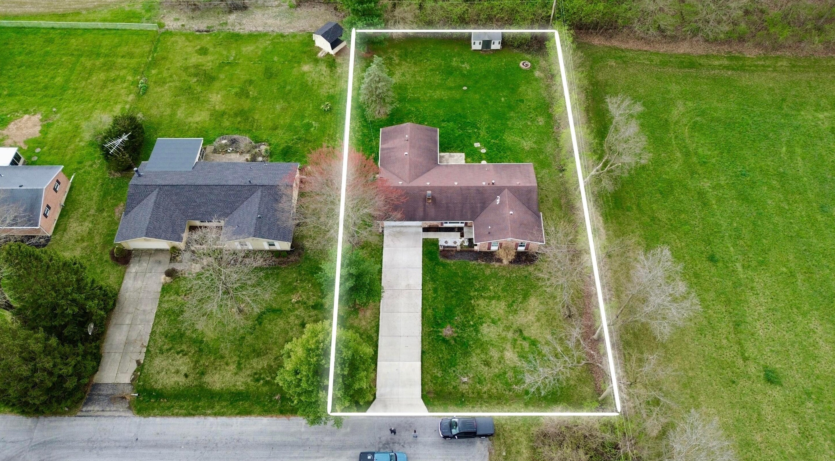5229 Outerview Dr, Springfield OH  45502-9191 exterior