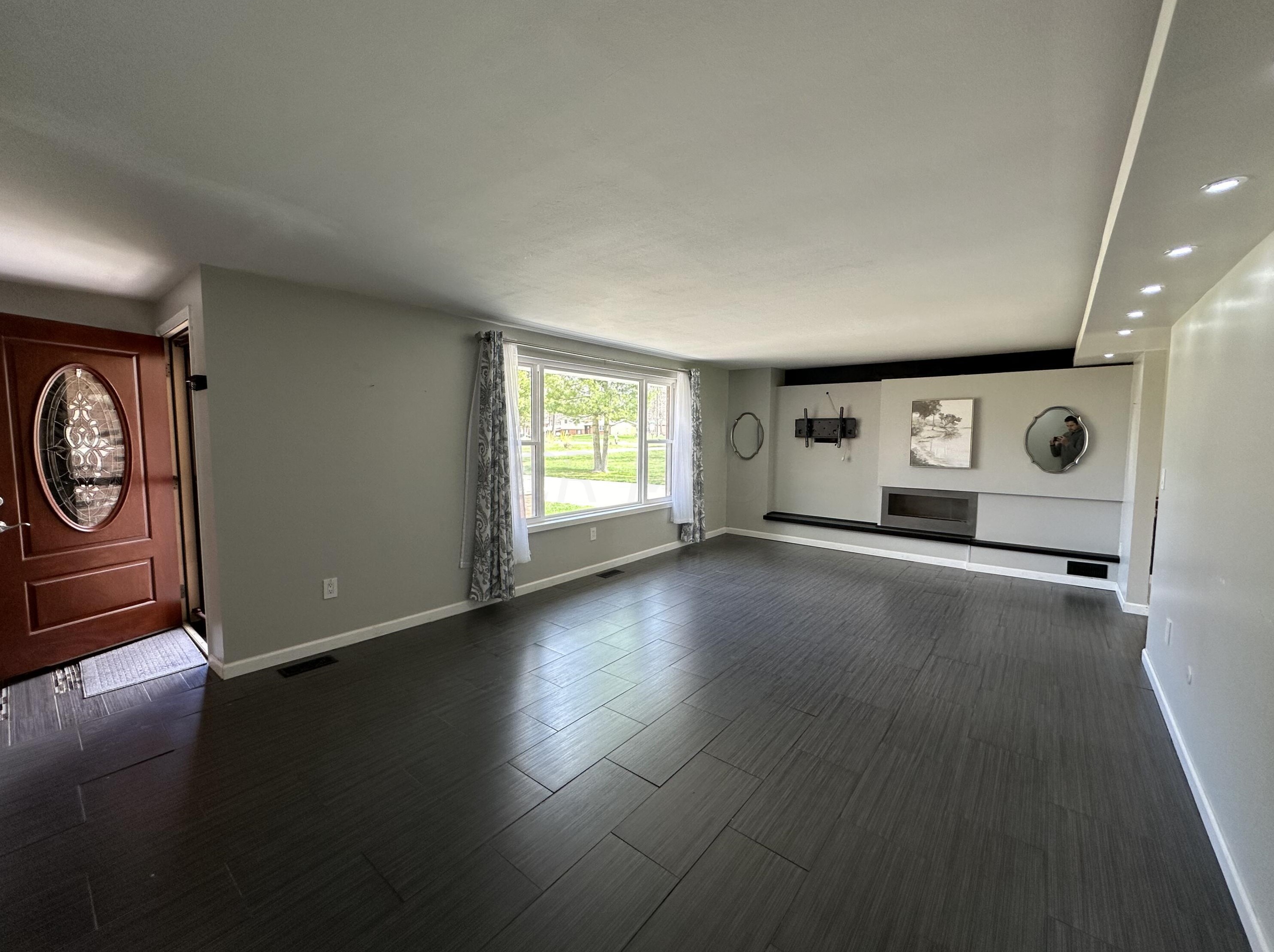 5229 Outerview Dr, Springfield OH  45502-9191 exterior