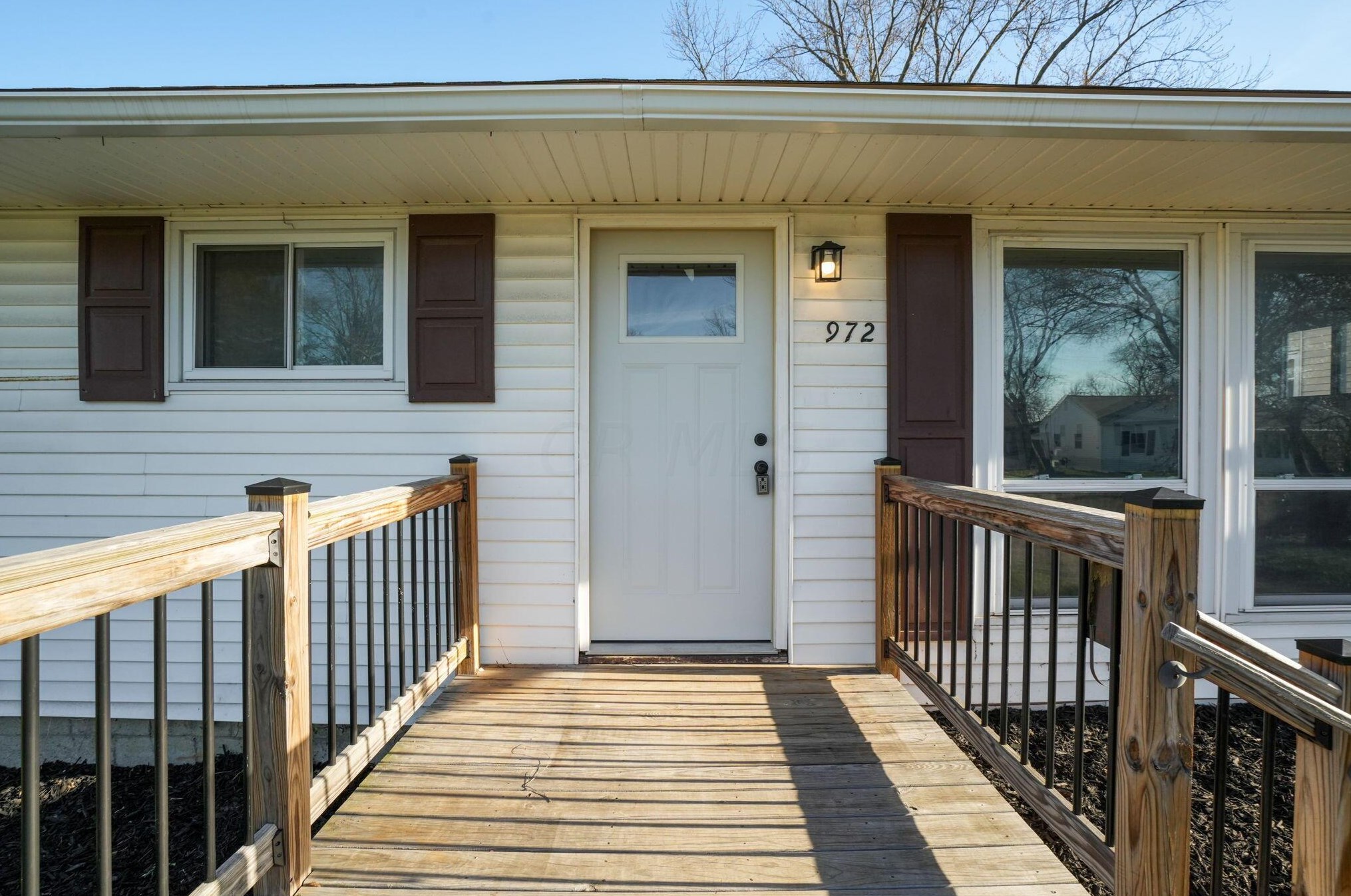 972 Minerva Ave, Columbus OH  43229-5032 exterior