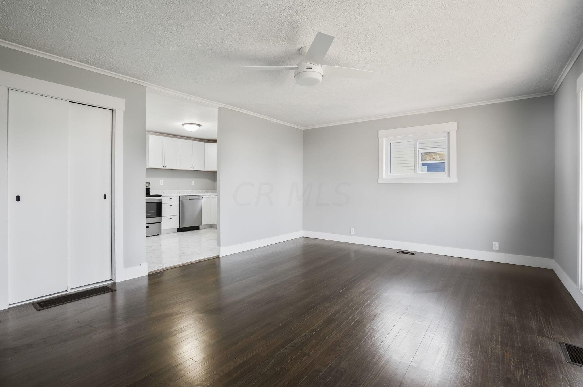 972 Minerva Ave, Columbus OH  43229-5032 exterior