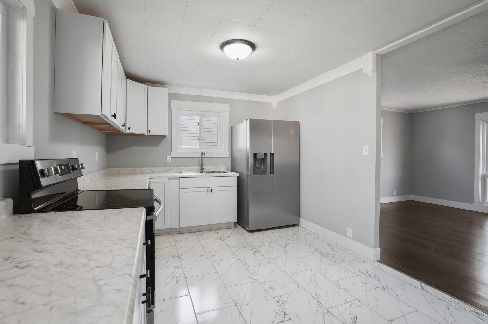 972 Minerva Ave, Columbus OH  43229-5032 exterior