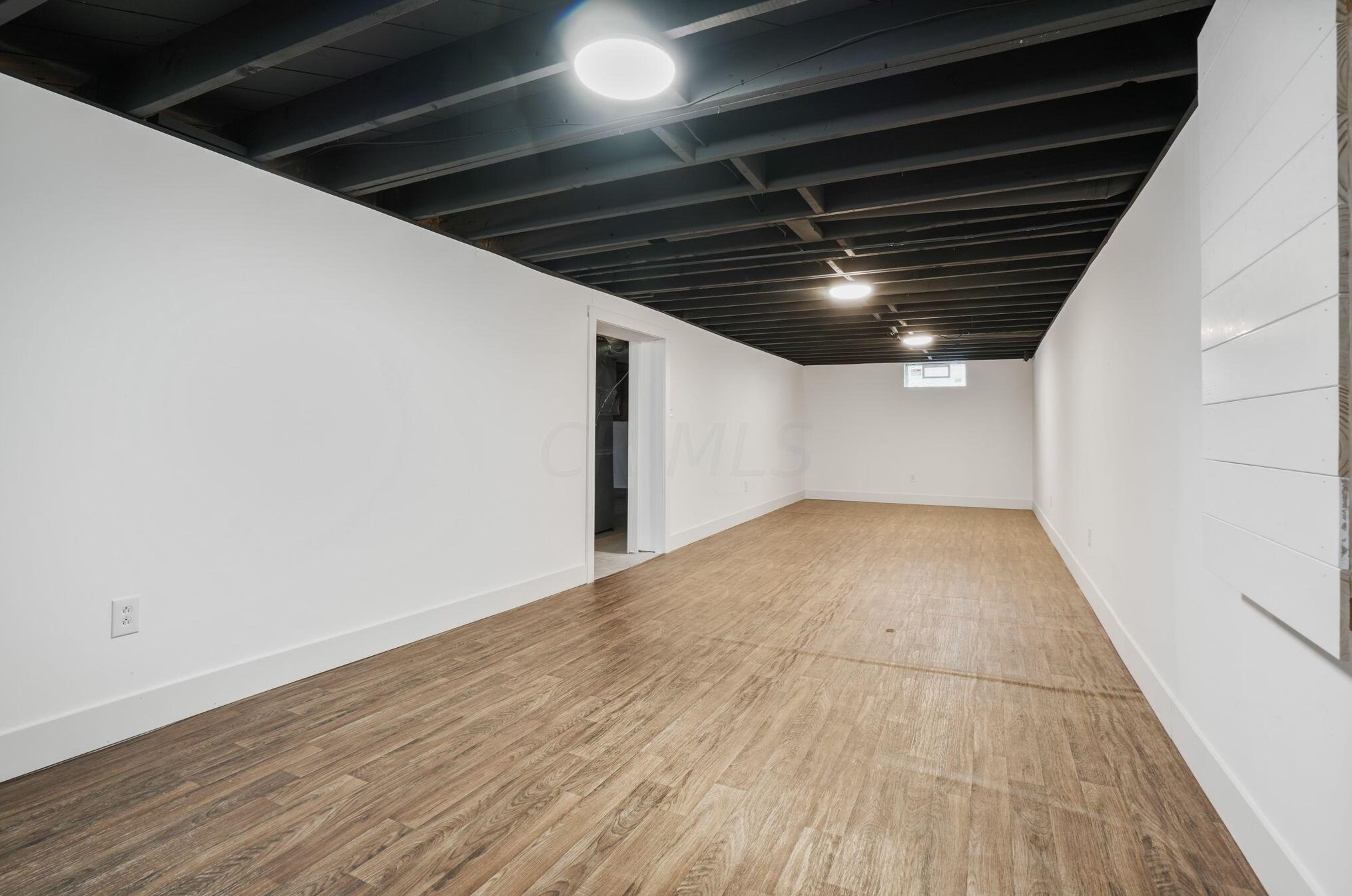 972 Minerva Ave, Columbus OH  43229-5032 exterior