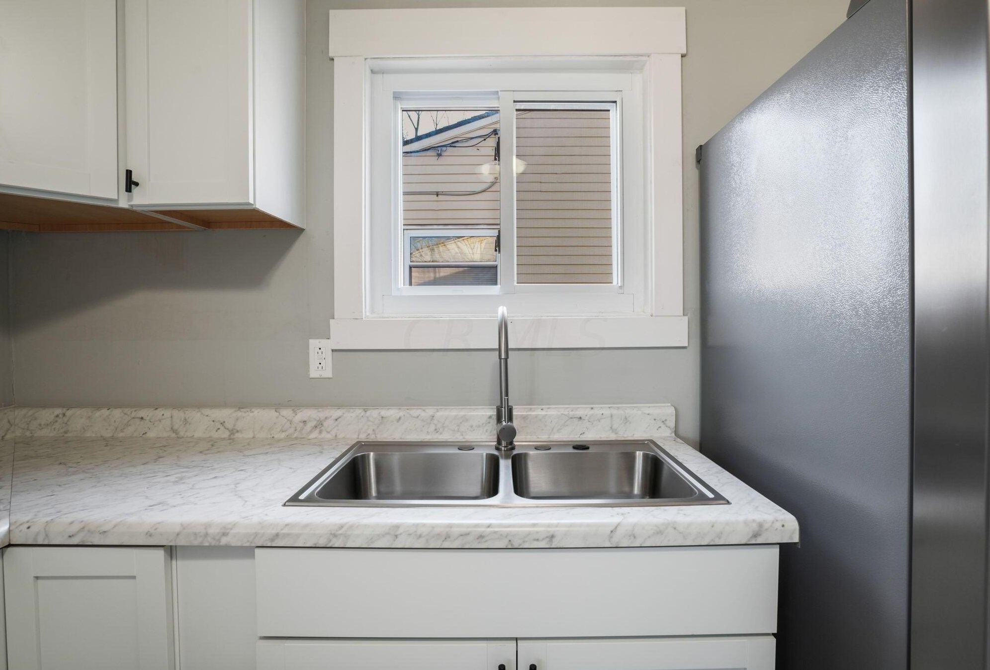 972 Minerva Ave, Columbus OH  43229-5032 exterior