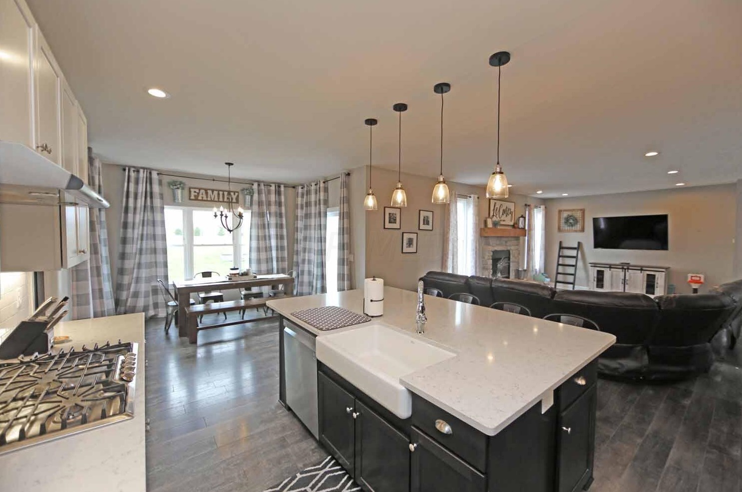 6445 Graham Rd, Mount Vernon OH  43050-9355 exterior