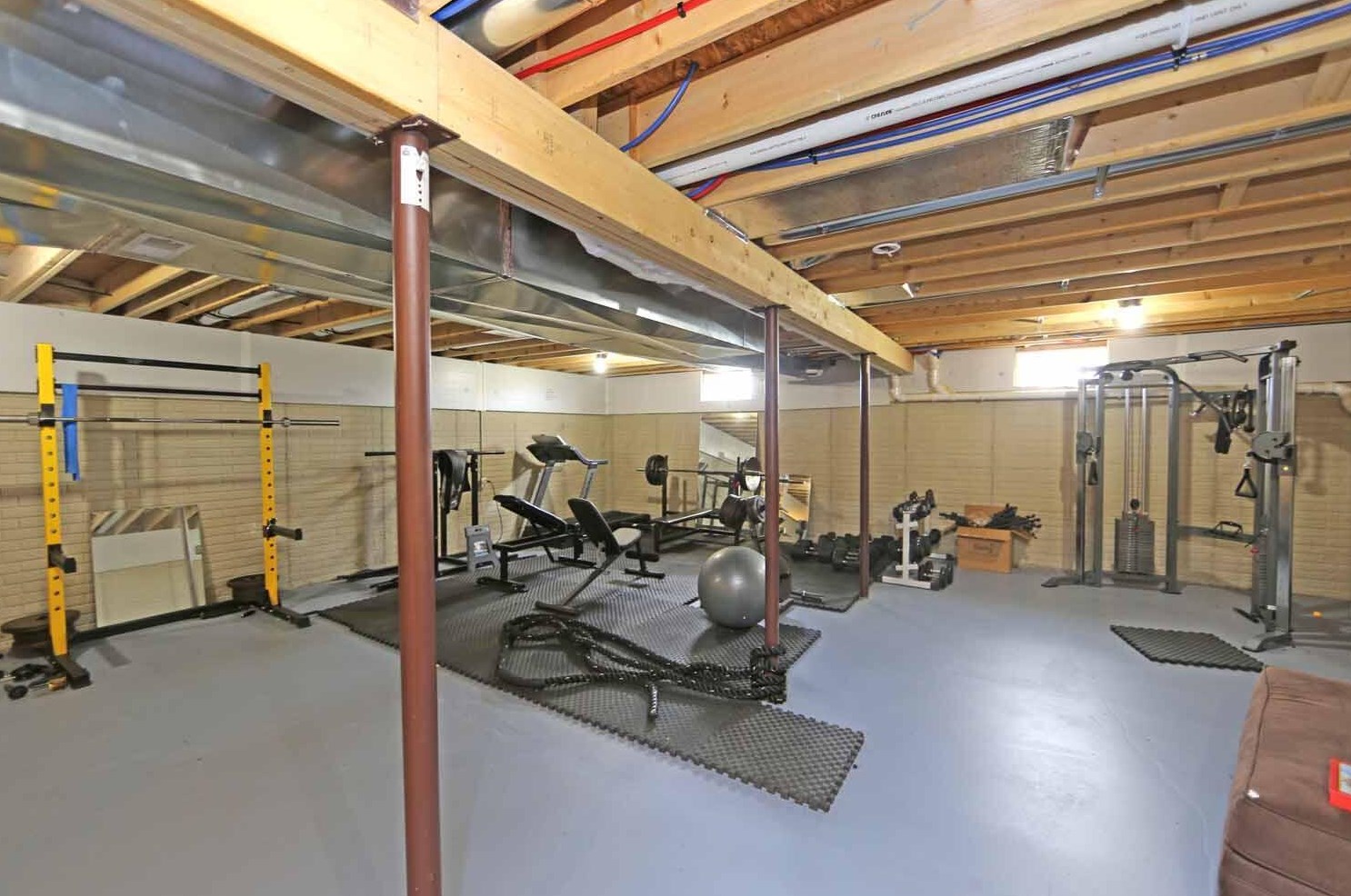 6445 Graham Rd, Mount Vernon OH  43050-9355 exterior