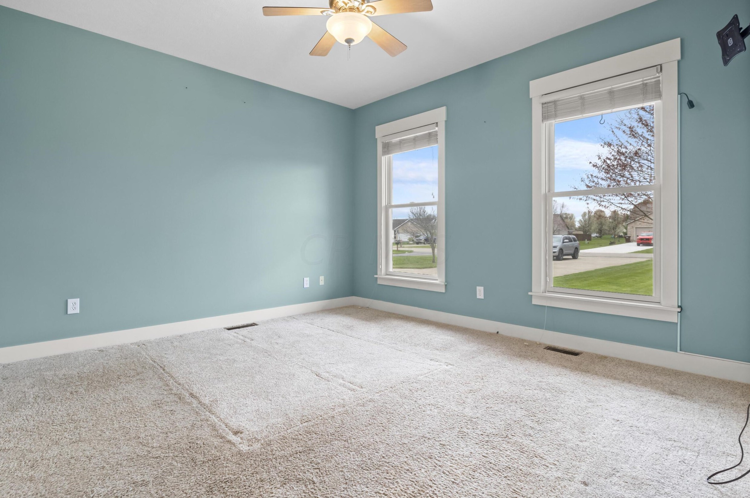 106 Kelly Marie Dr, Pataskala OH  43062-8154 exterior