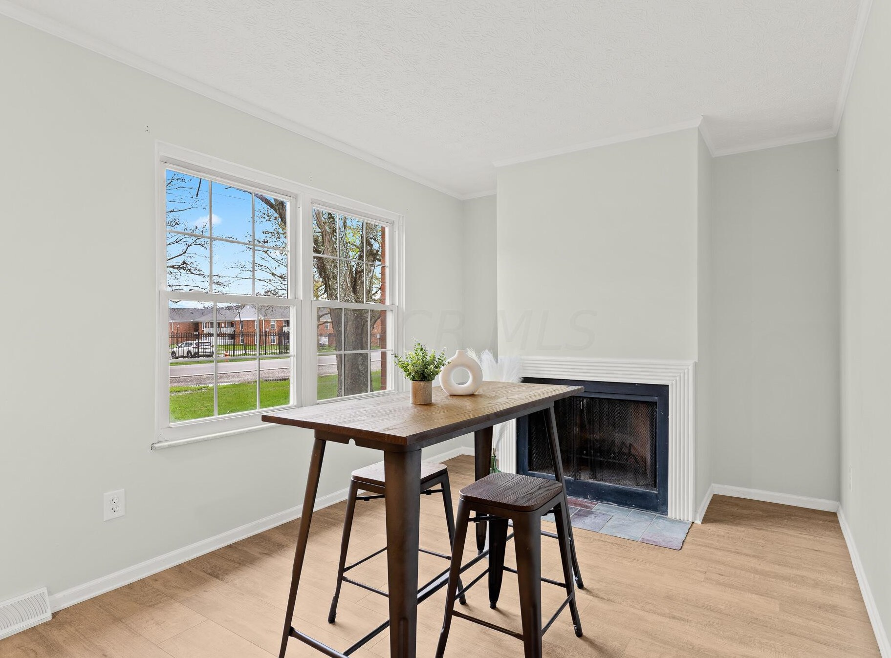 2750 Petzinger Rd, Columbus OH 43209-3465 exterior