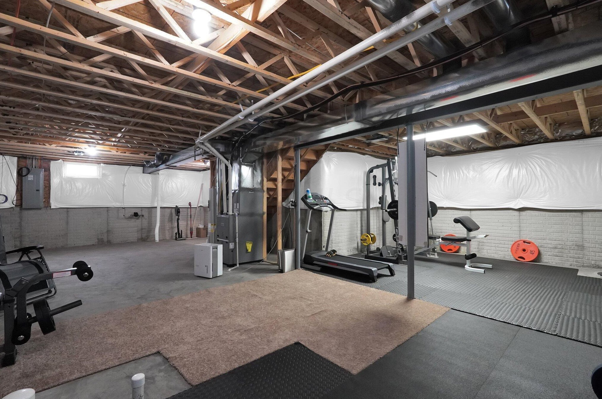 53 Hawthorne Dr, Ashville OH  43103-9374 exterior