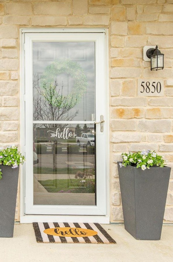 5850 Passage Creek Dr, Dublin OH  43016-7601 exterior