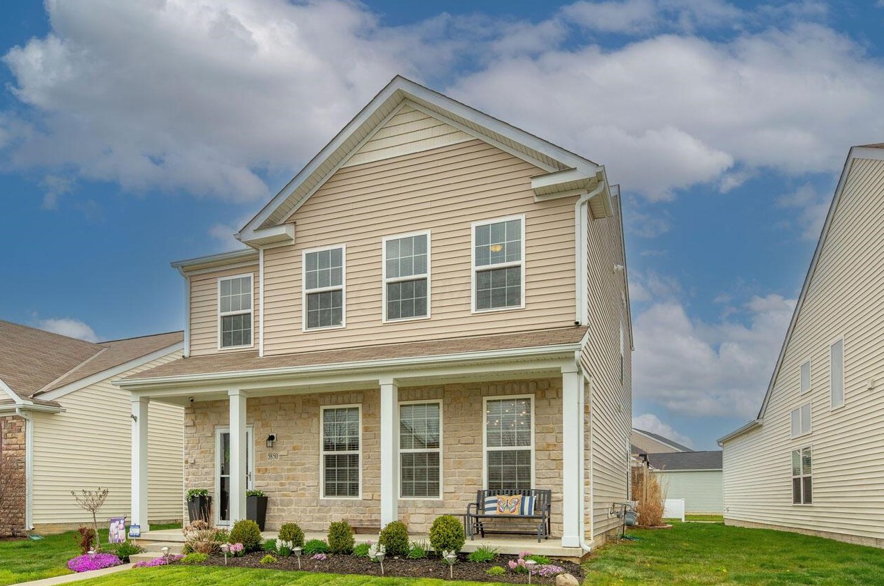 5850 Passage Creek Dr, Dublin OH  43016-7601 exterior