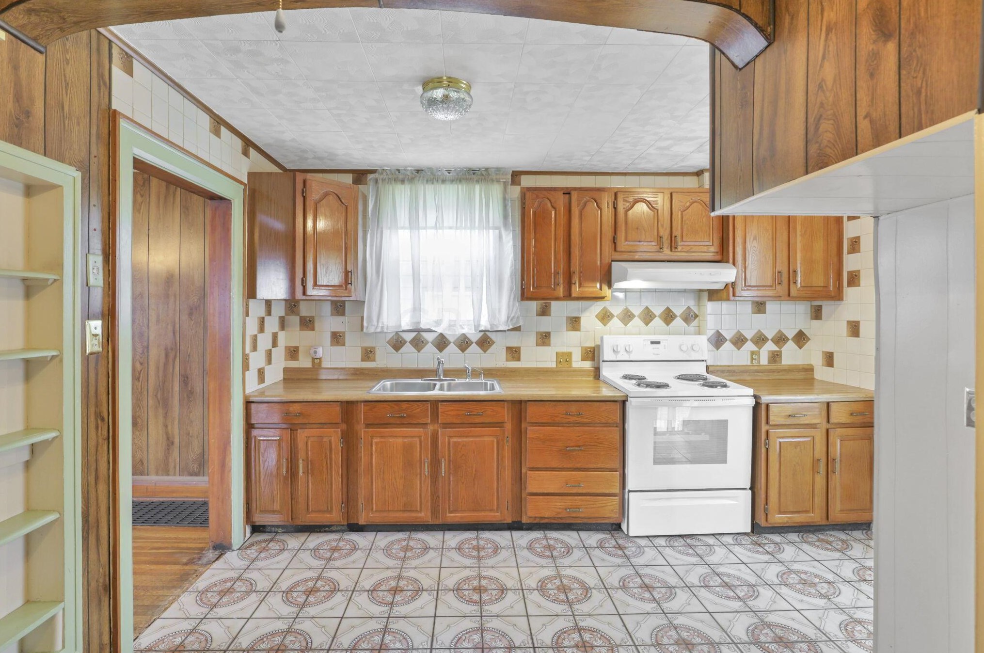 88 Roys Ave, Columbus OH  43204-2633 exterior