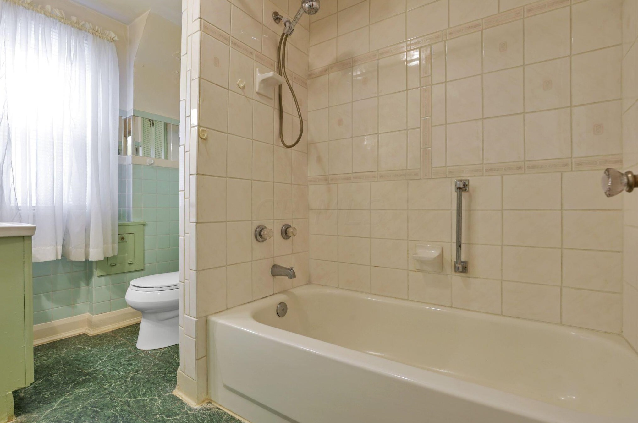 88 Roys Ave, Columbus OH  43204-2633 exterior