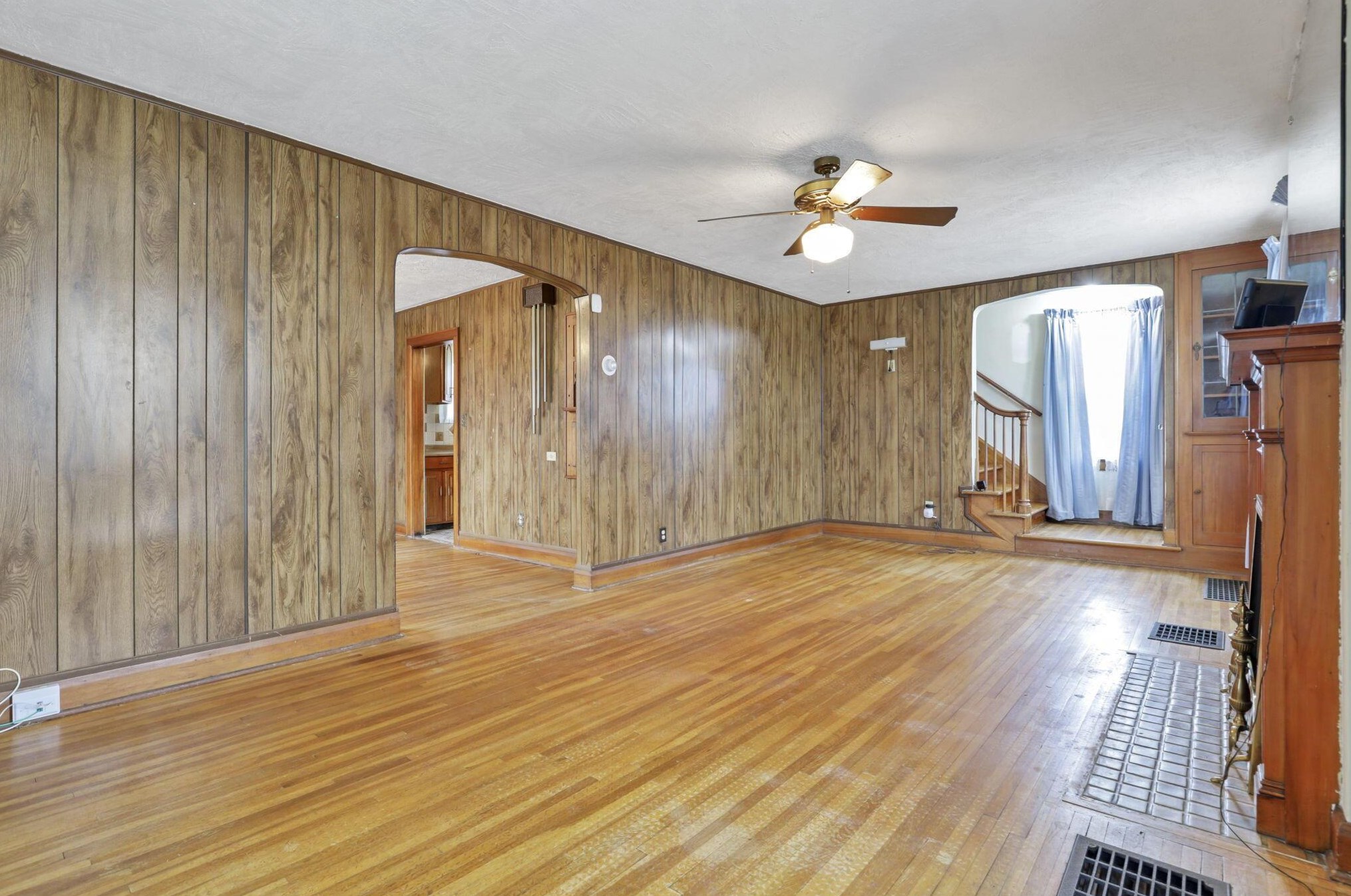 88 Roys Ave, Columbus OH  43204-2633 exterior