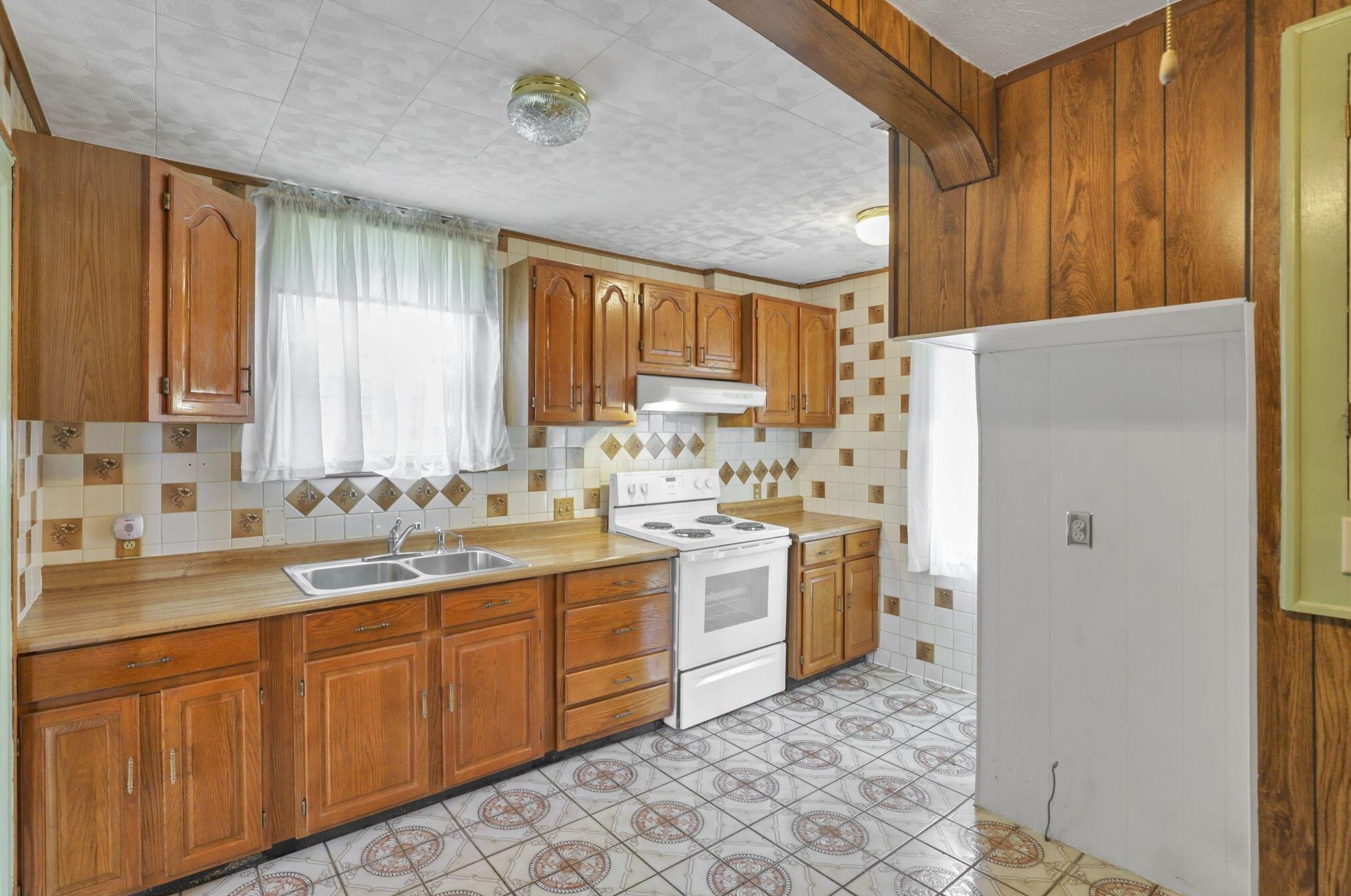 88 Roys Ave, Columbus OH  43204-2633 exterior