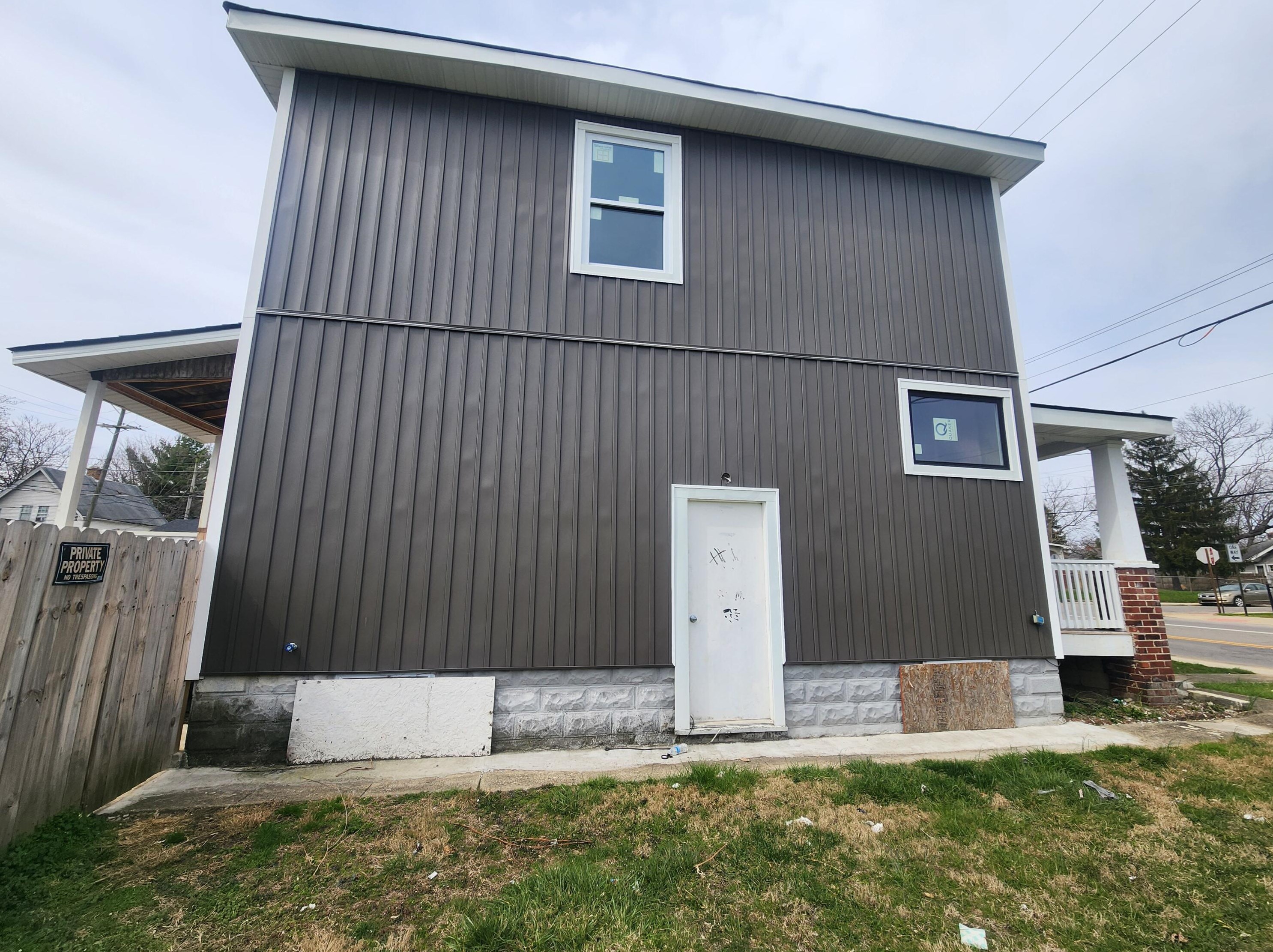 1311 Sullivant Ave, Columbus OH  43223-1349 exterior