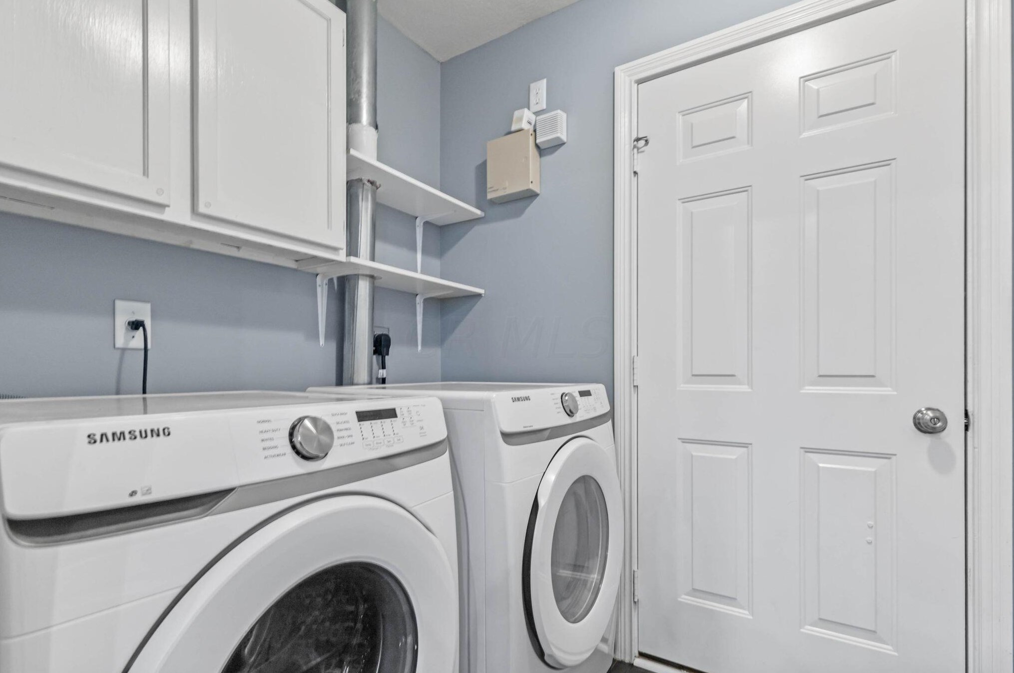 5017 Calais Dr, Columbus OH  43221-5686 exterior