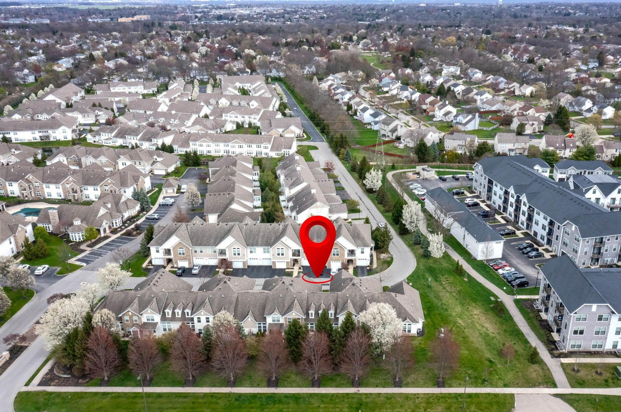 5017 Calais Dr, Columbus OH  43221-5686 exterior