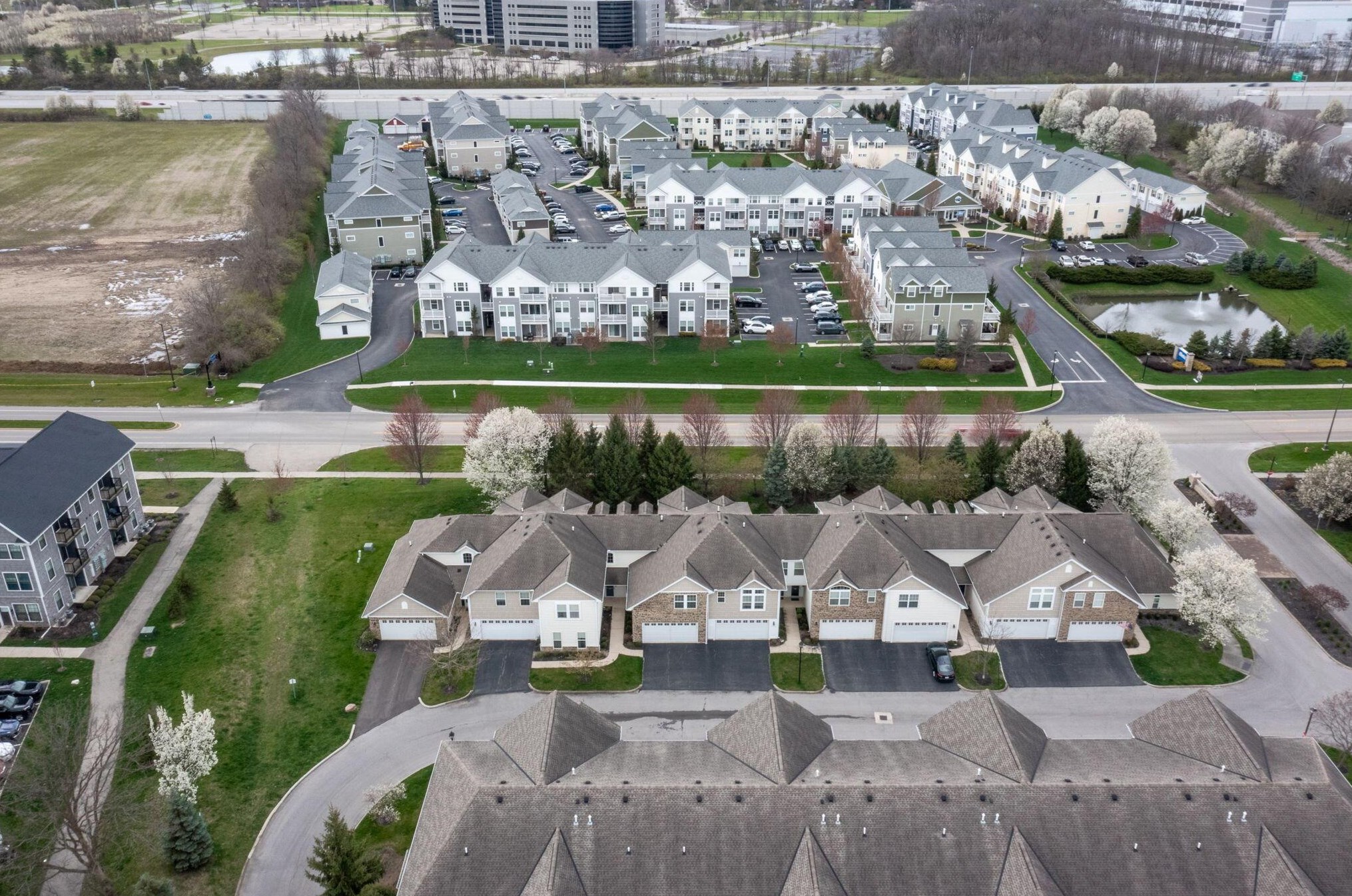 5017 Calais Dr, Columbus OH  43221-5686 exterior