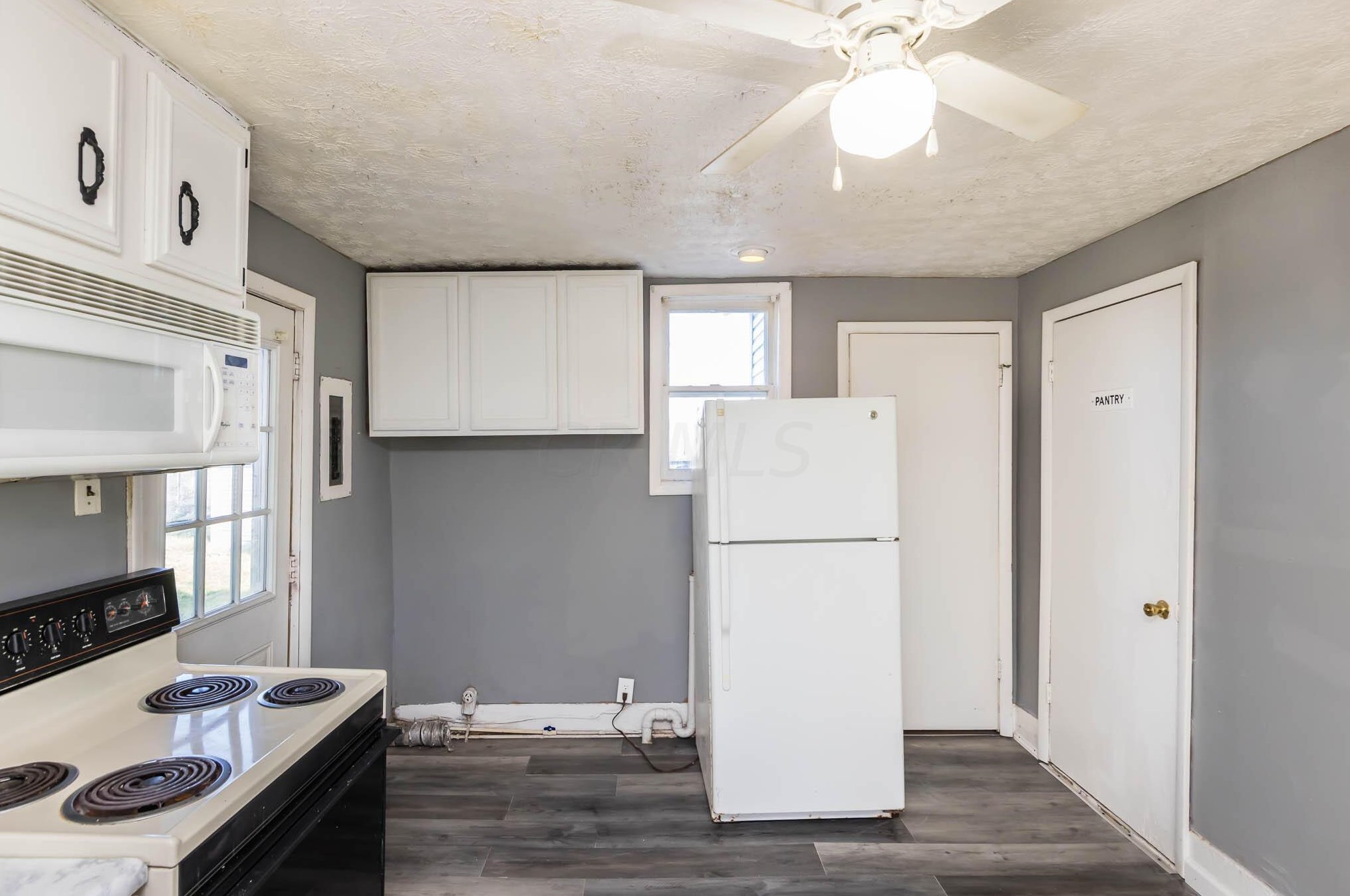 191 Elm St, London OH  43140-1159 exterior