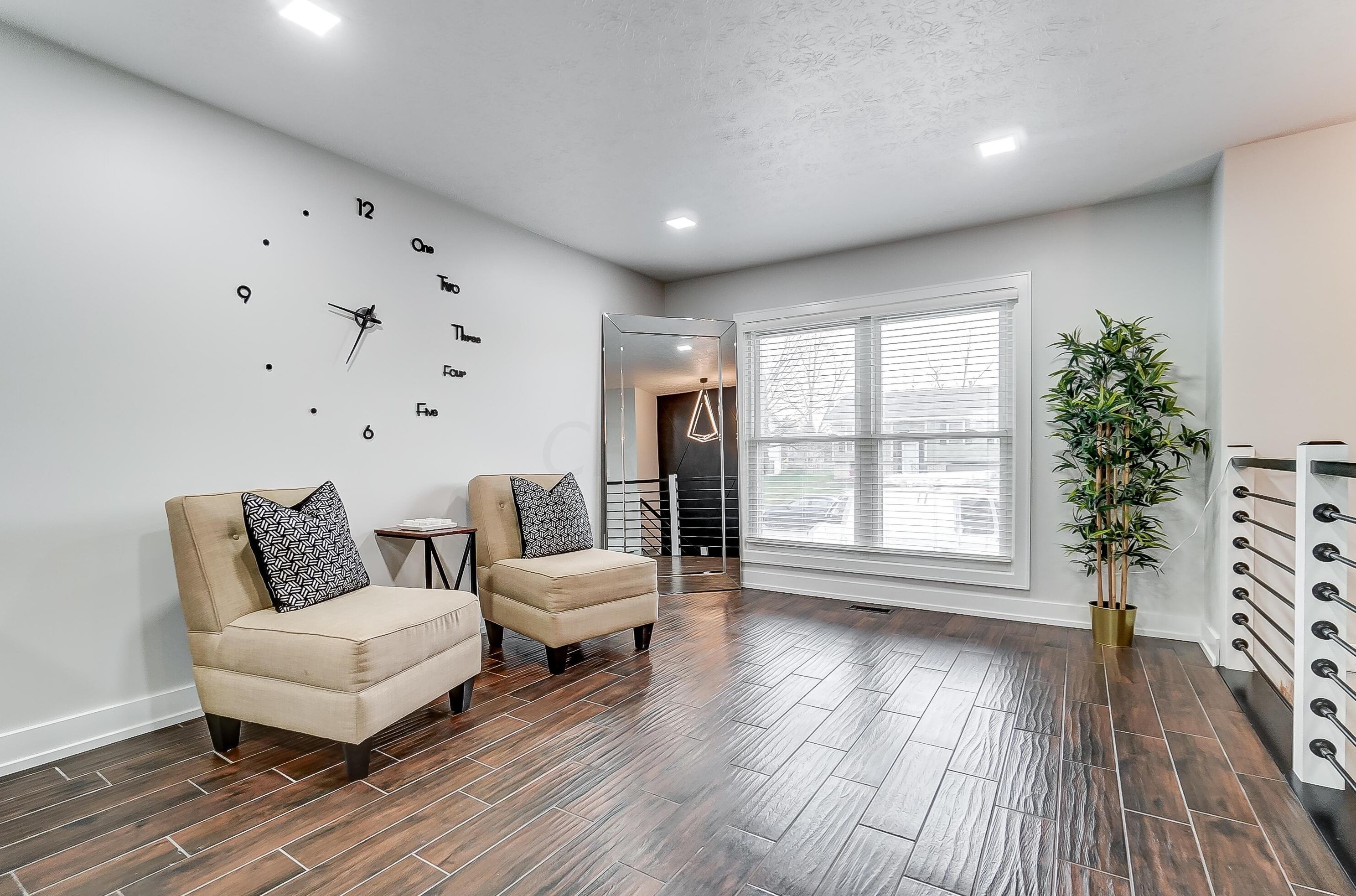 5252 Grandon Dr, Hilliard OH  43026-1746 exterior