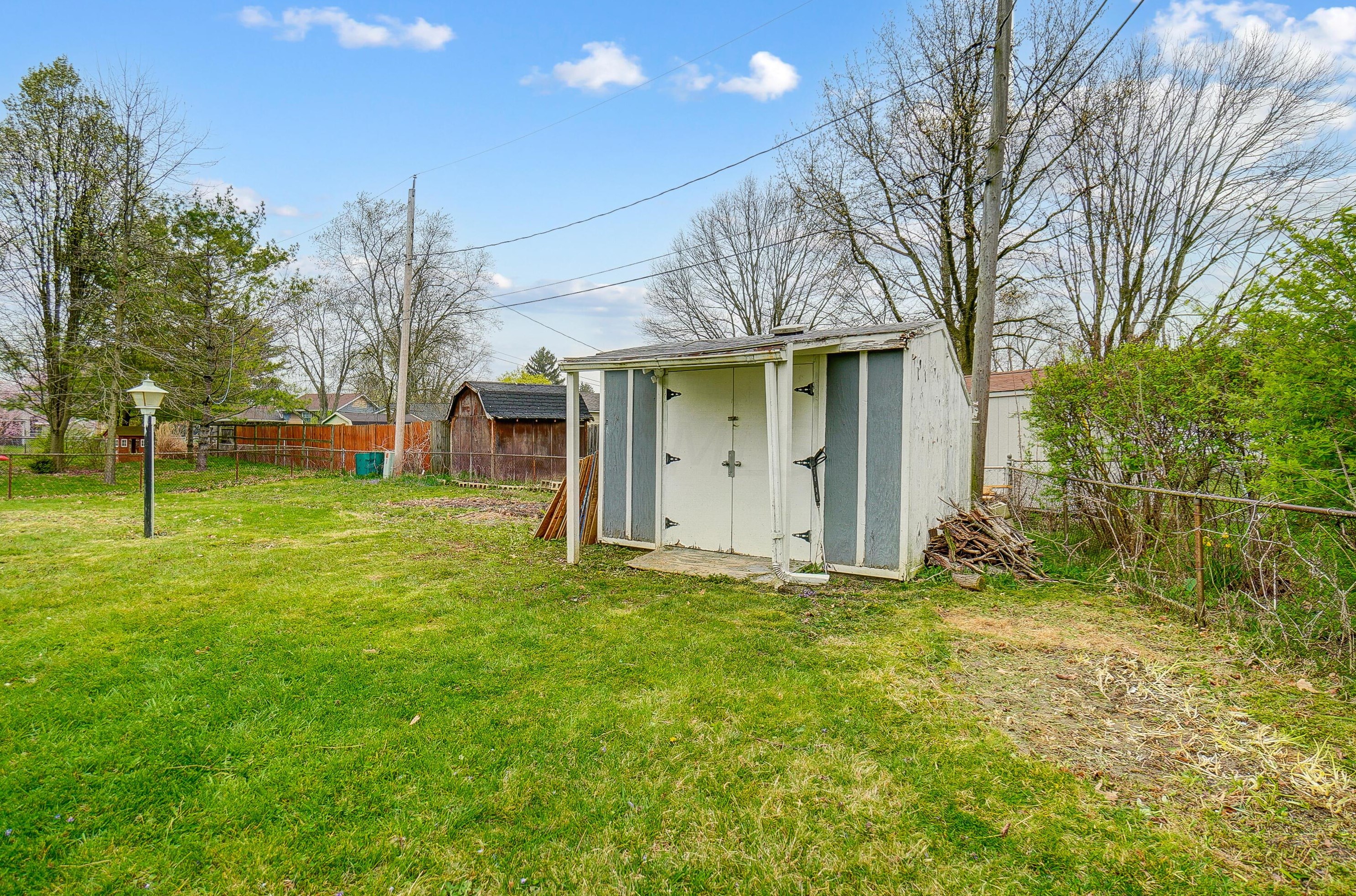 5252 Grandon Dr, Hilliard OH  43026-1746 exterior