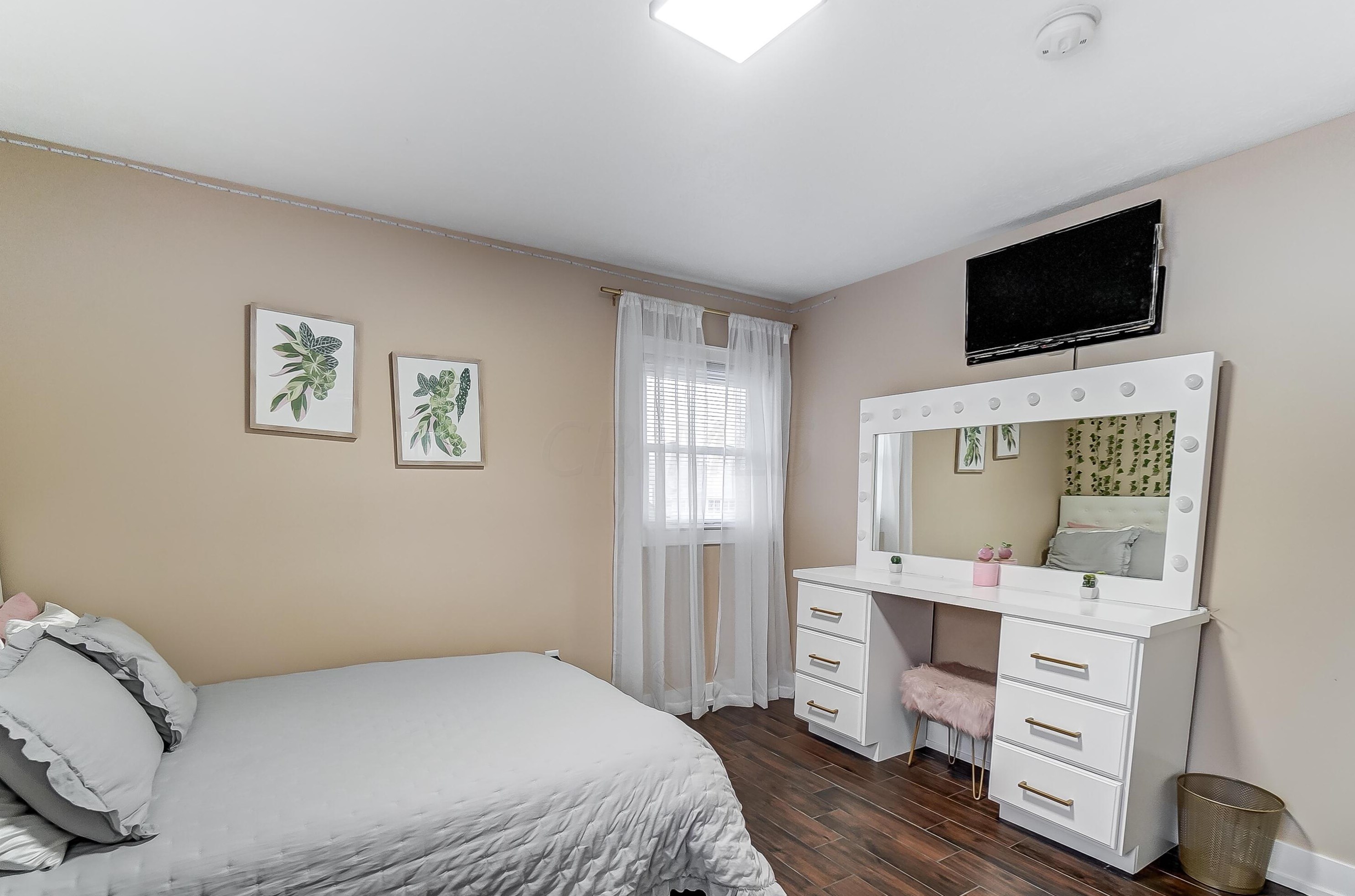 5252 Grandon Dr, Hilliard OH  43026-1746 exterior