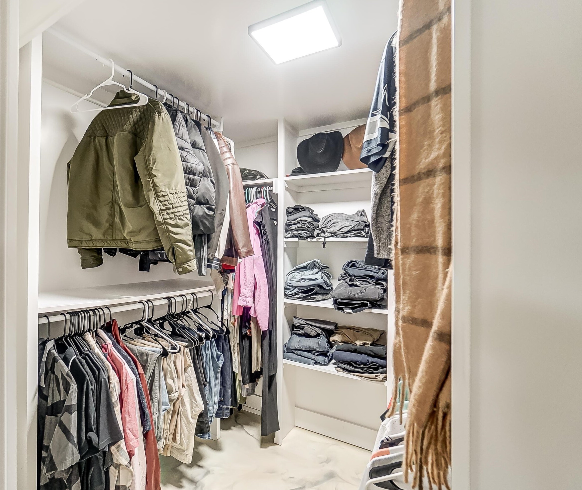 5252 Grandon Dr, Hilliard OH  43026-1746 exterior