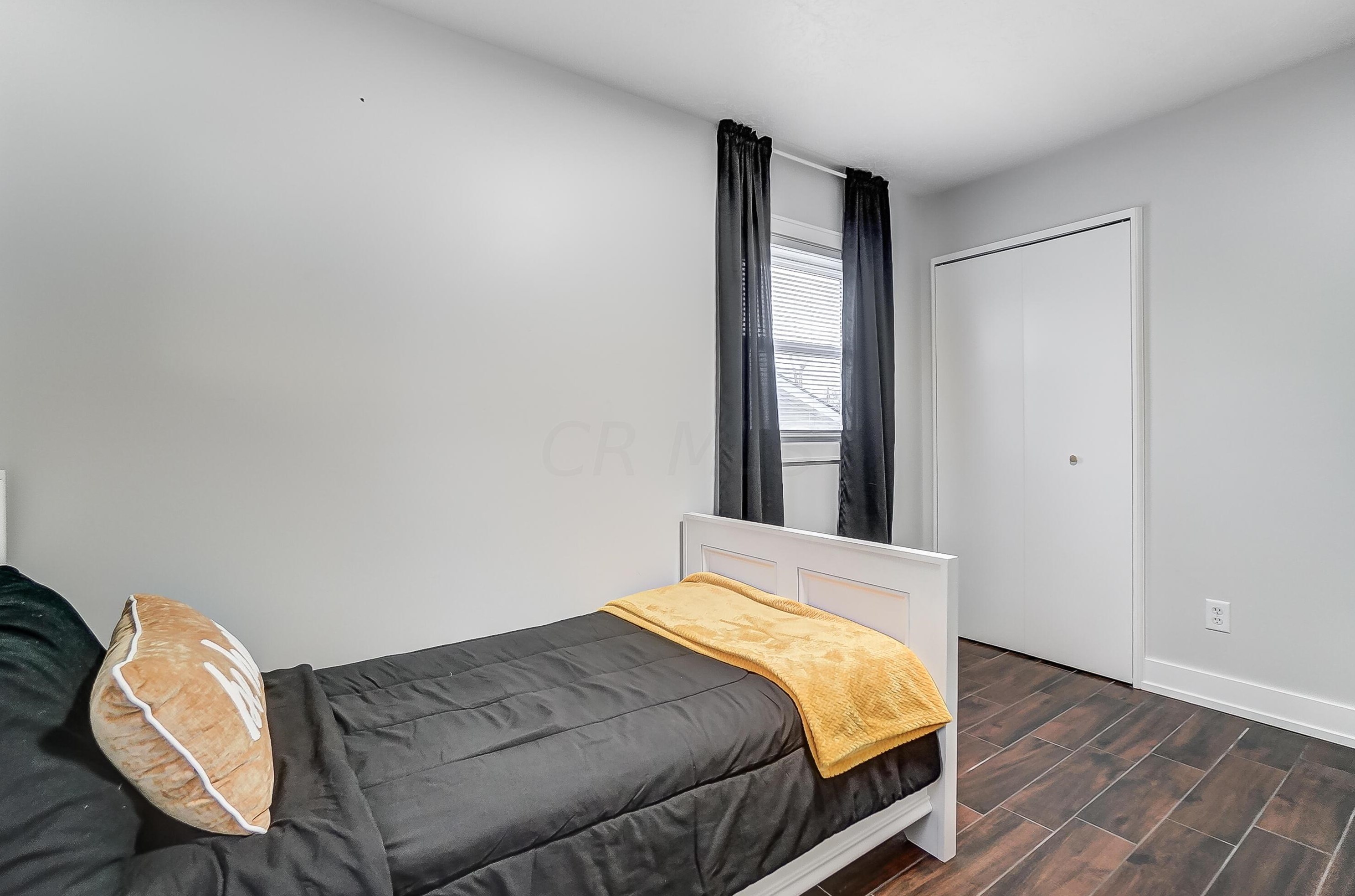 5252 Grandon Dr, Hilliard OH  43026-1746 exterior