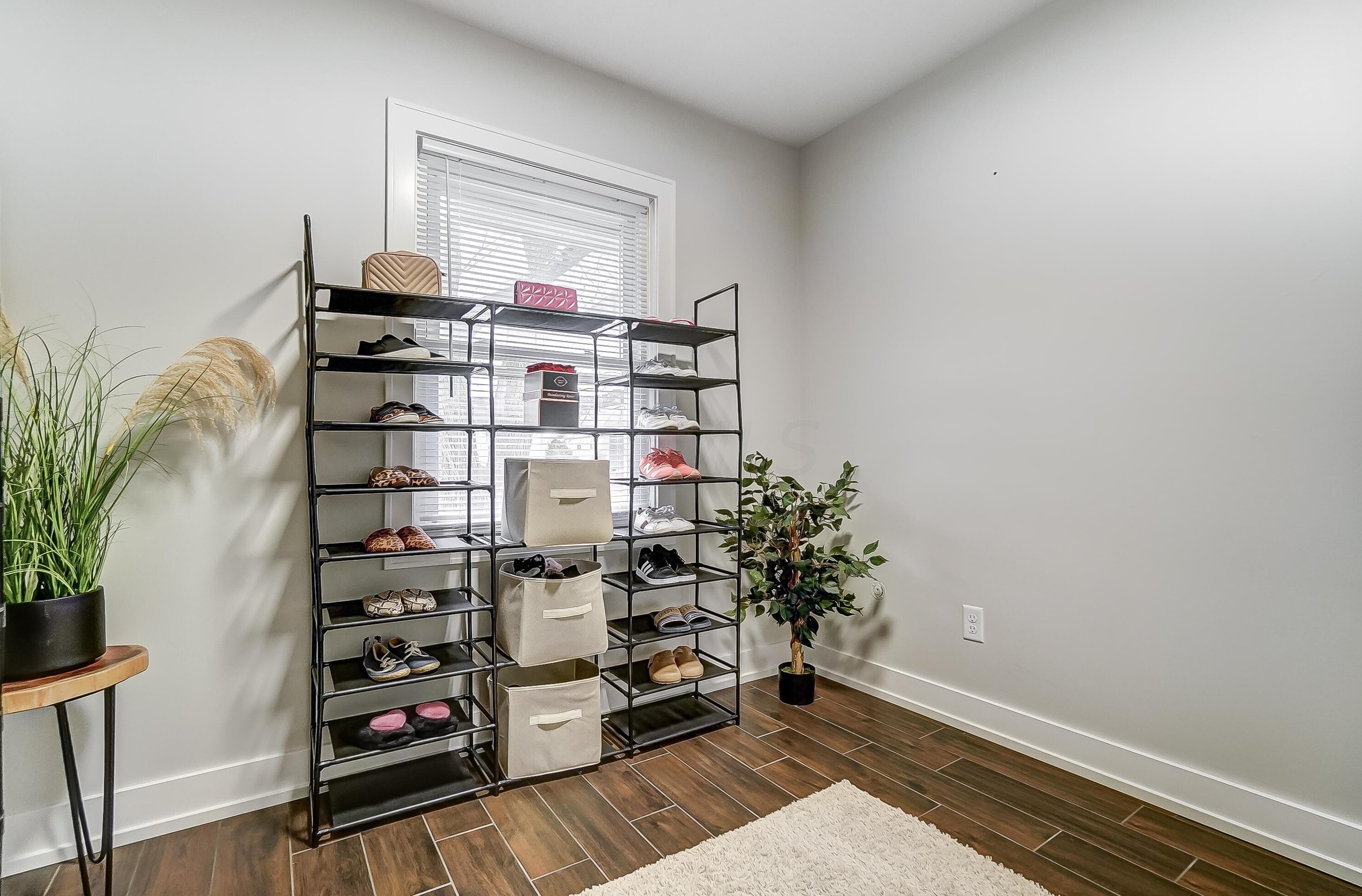 5252 Grandon Dr, Hilliard OH  43026-1746 exterior